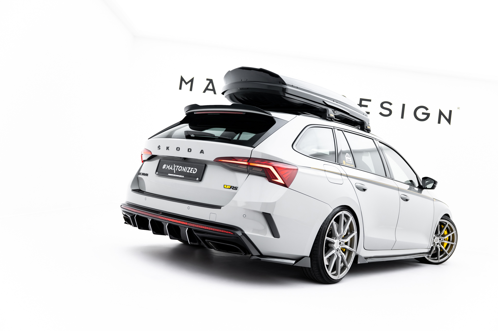Set of Splitters V.2 Skoda Octavia RS Combi Mk4 - Image 11