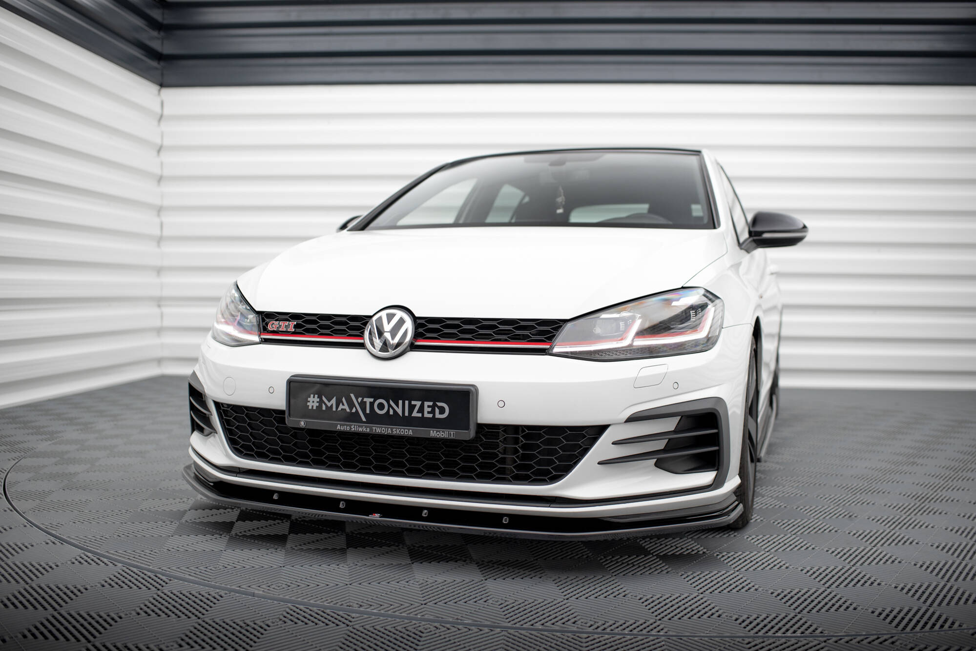 Set of Splitters Volkswagen Golf GTI Mk7 Facelift - Image 2