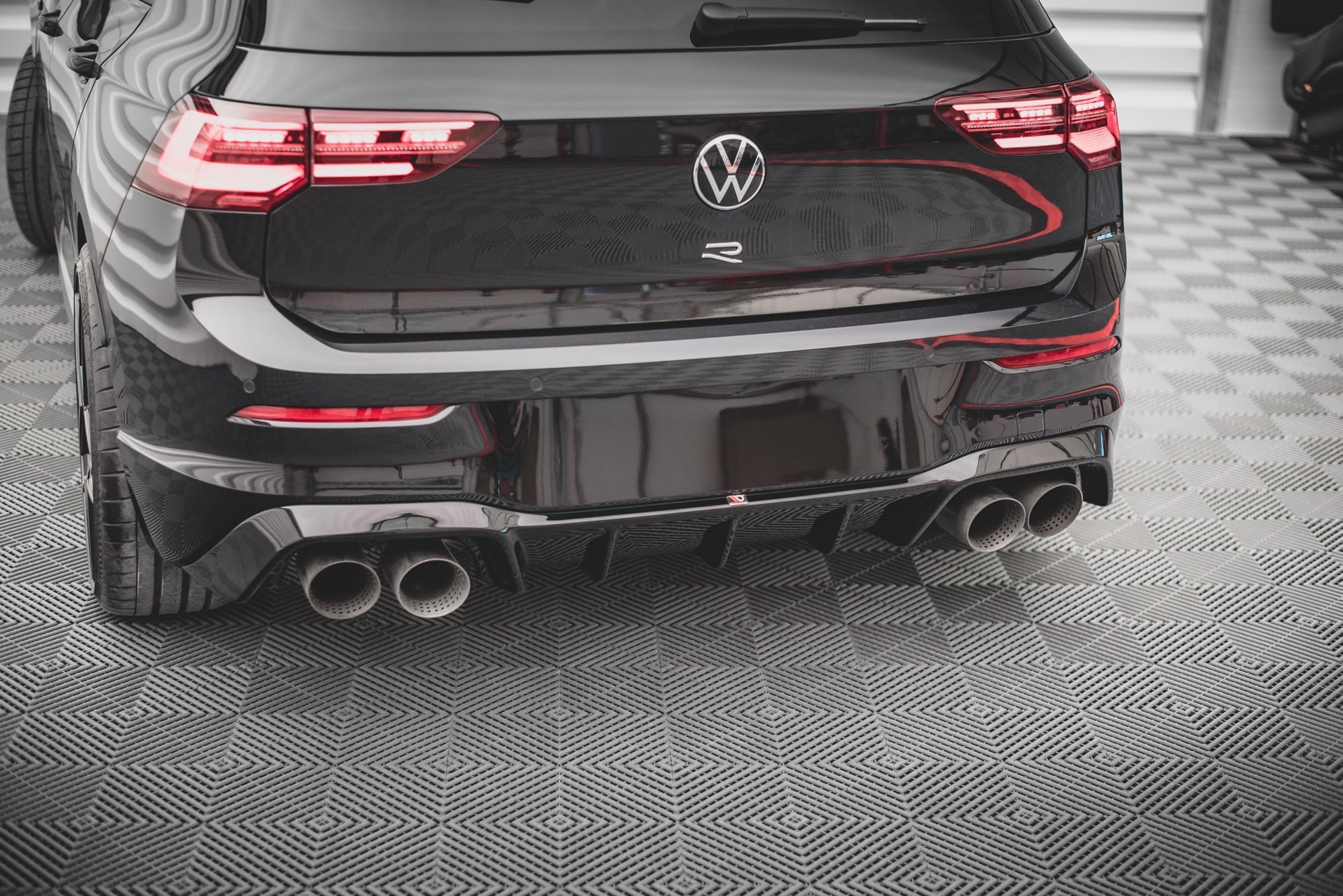 Set of Splitters Volkswagen Golf R Mk8 - Image 8