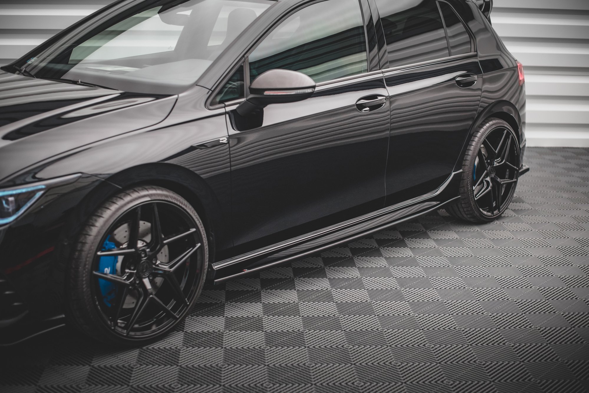 Set of Splitters Volkswagen Golf R Mk8 - Image 5