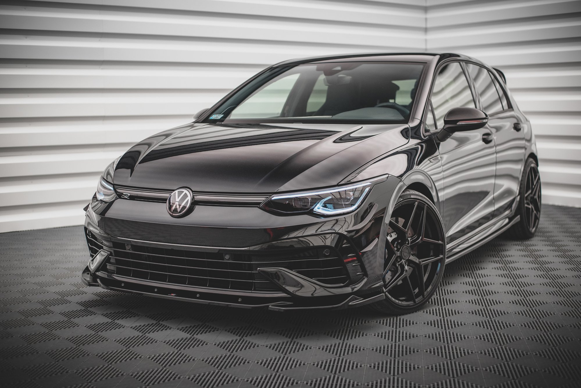 Set of Splitters Volkswagen Golf R Mk8 - Image 4