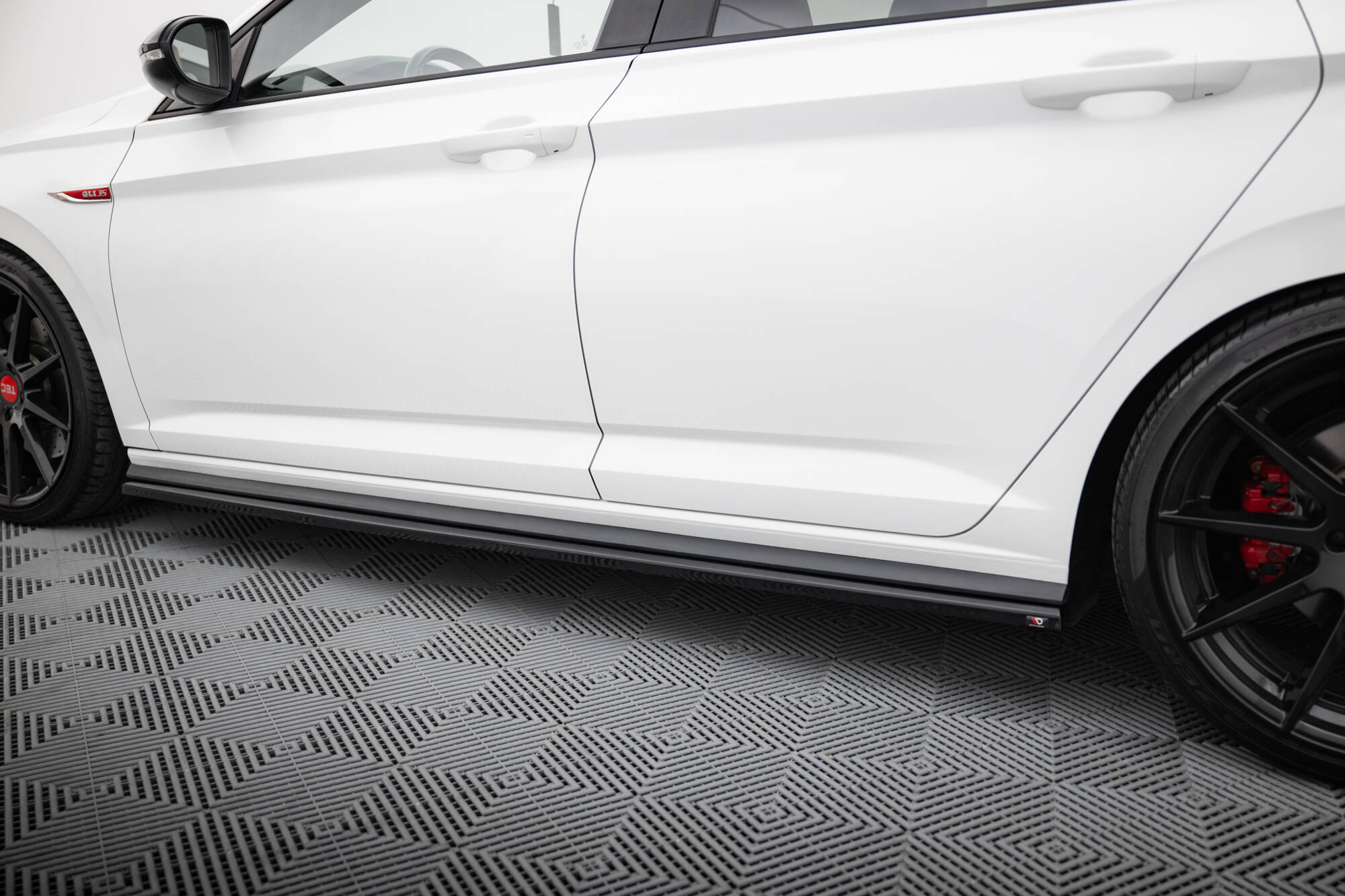 Set of Splitters Volkswagen Jetta GLI Mk7 - Image 6