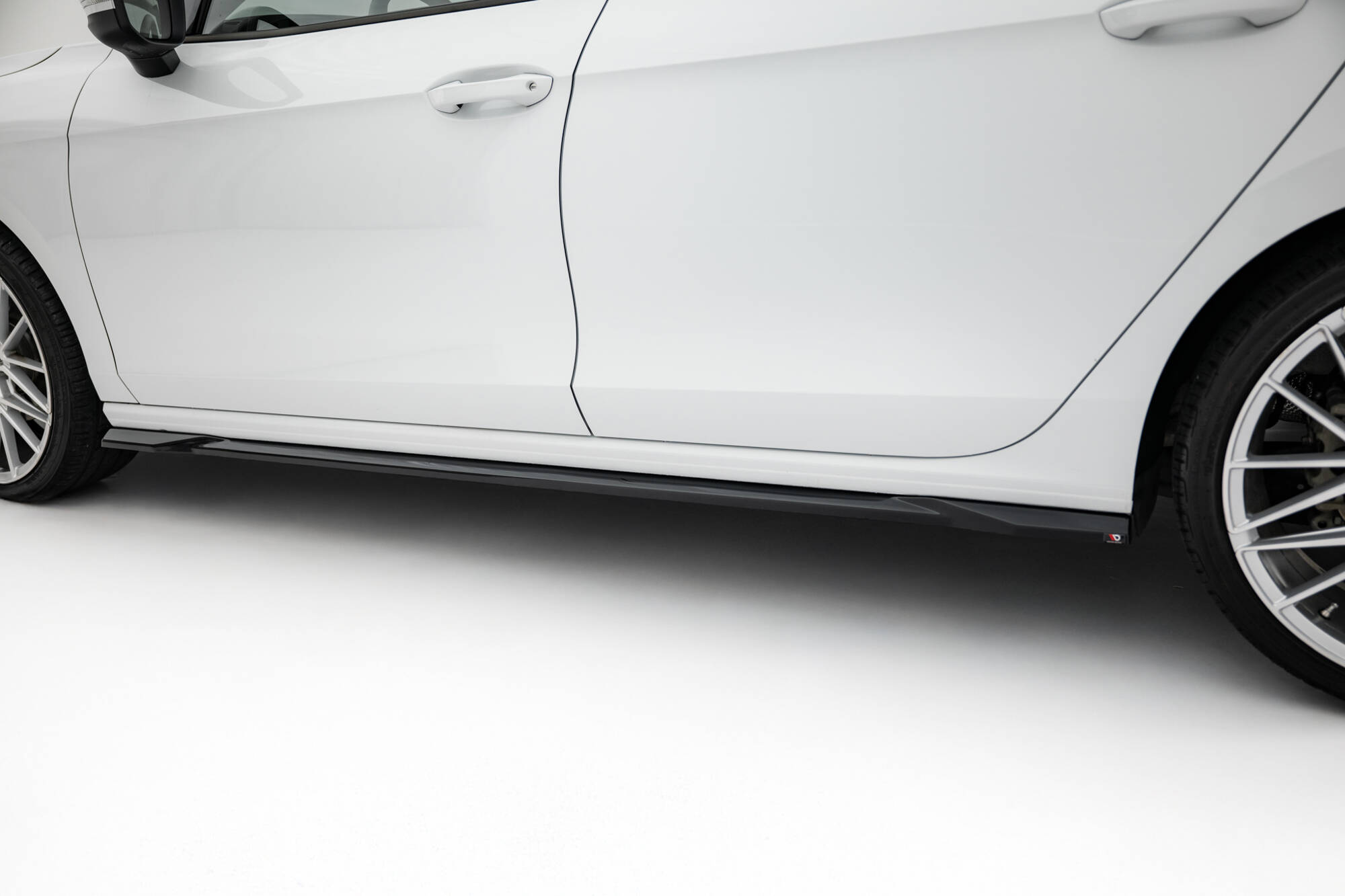 Set of Splitters Volkswagen Passat B9 - Image 6