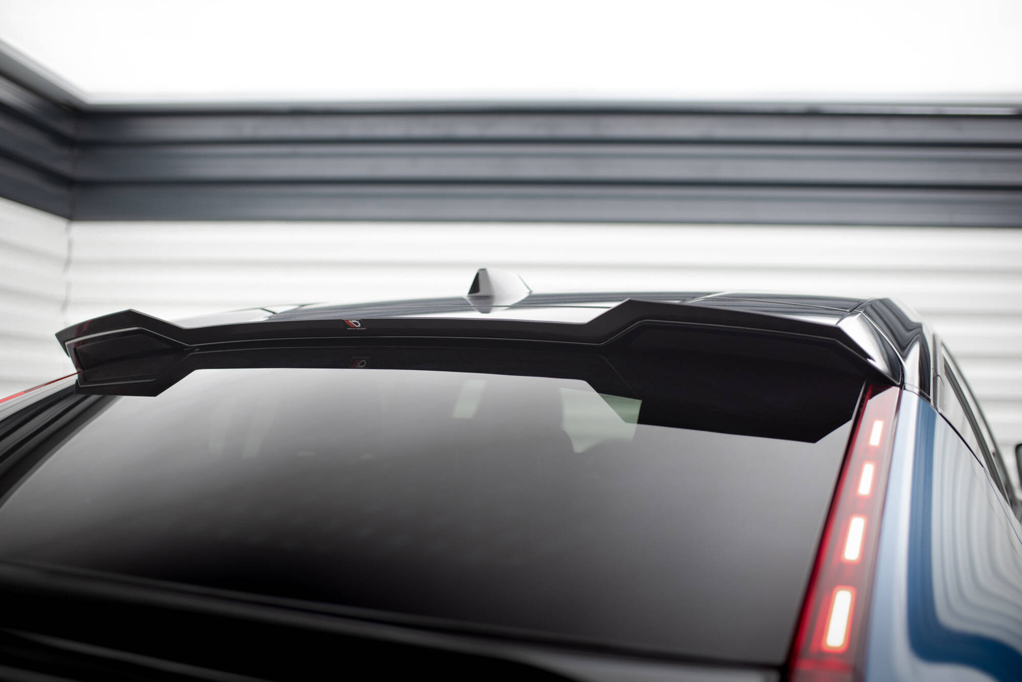 Set of Splitters Volvo C40 Mk1 - Image 10