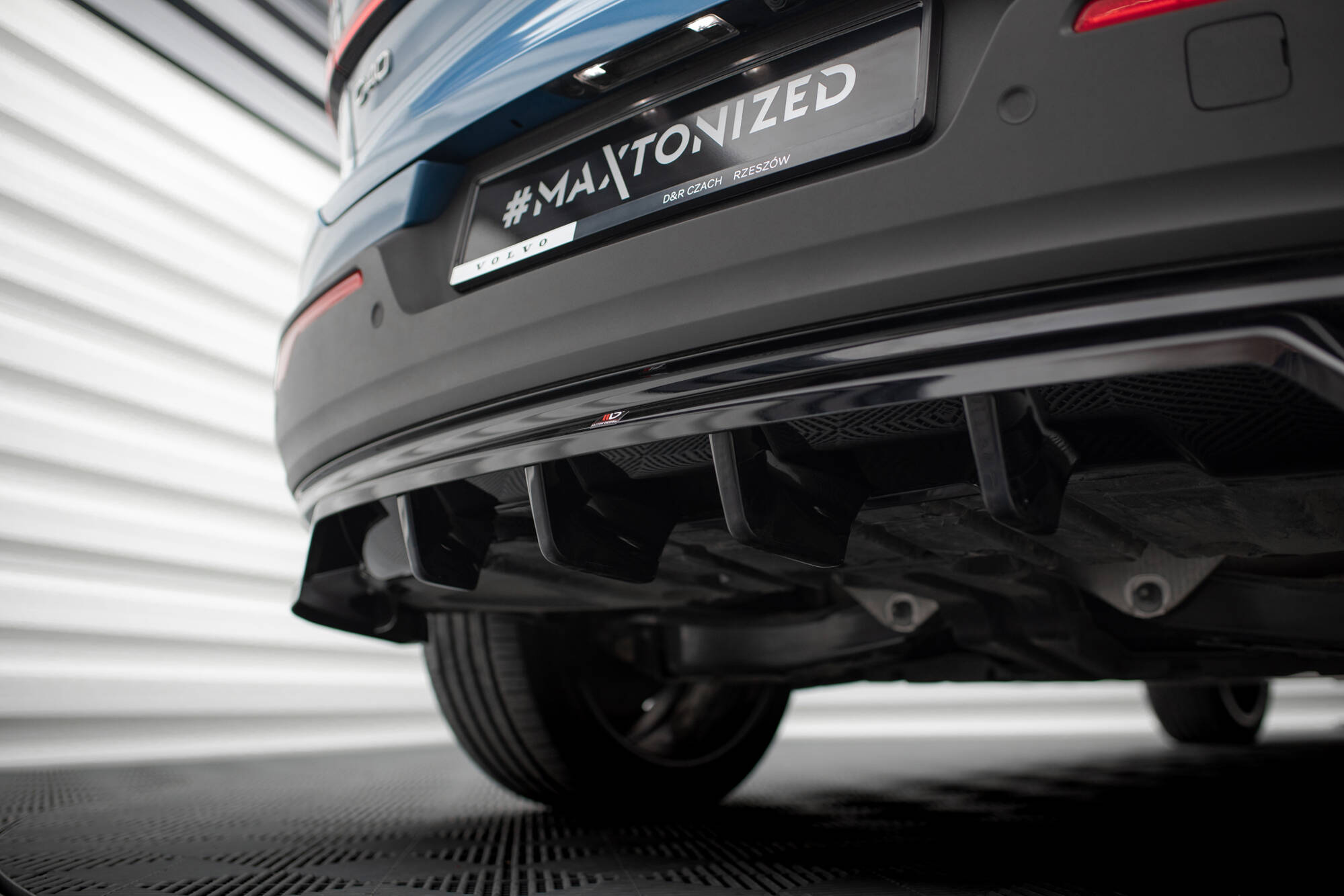 Set of Splitters Volvo C40 Mk1 - Image 8