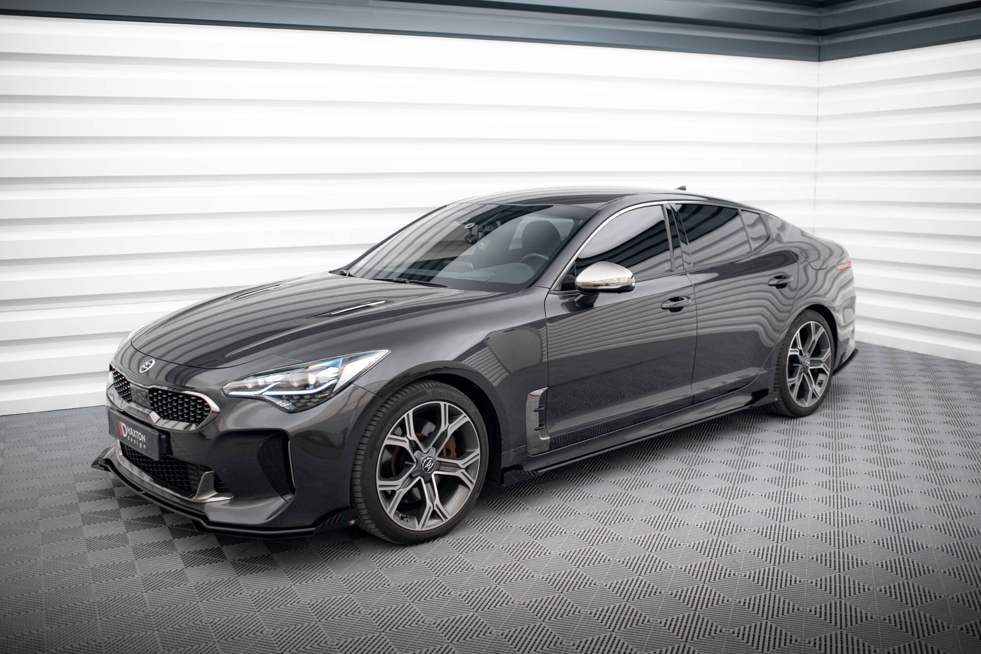 Side Flaps Kia Stinger GT / GT-Line / Standard Mk1 - Image 3
