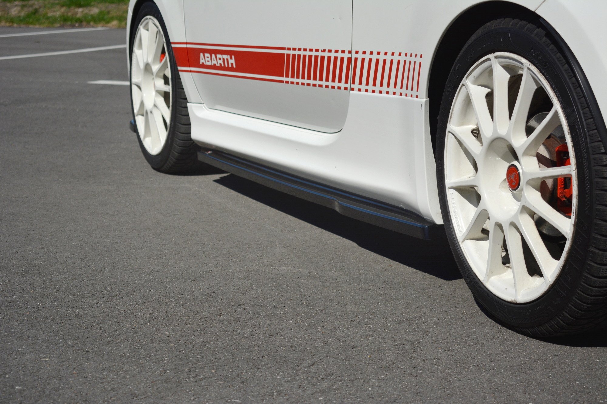 Side Skirts Diffusers Abarth 500 Mk1 - Image 3