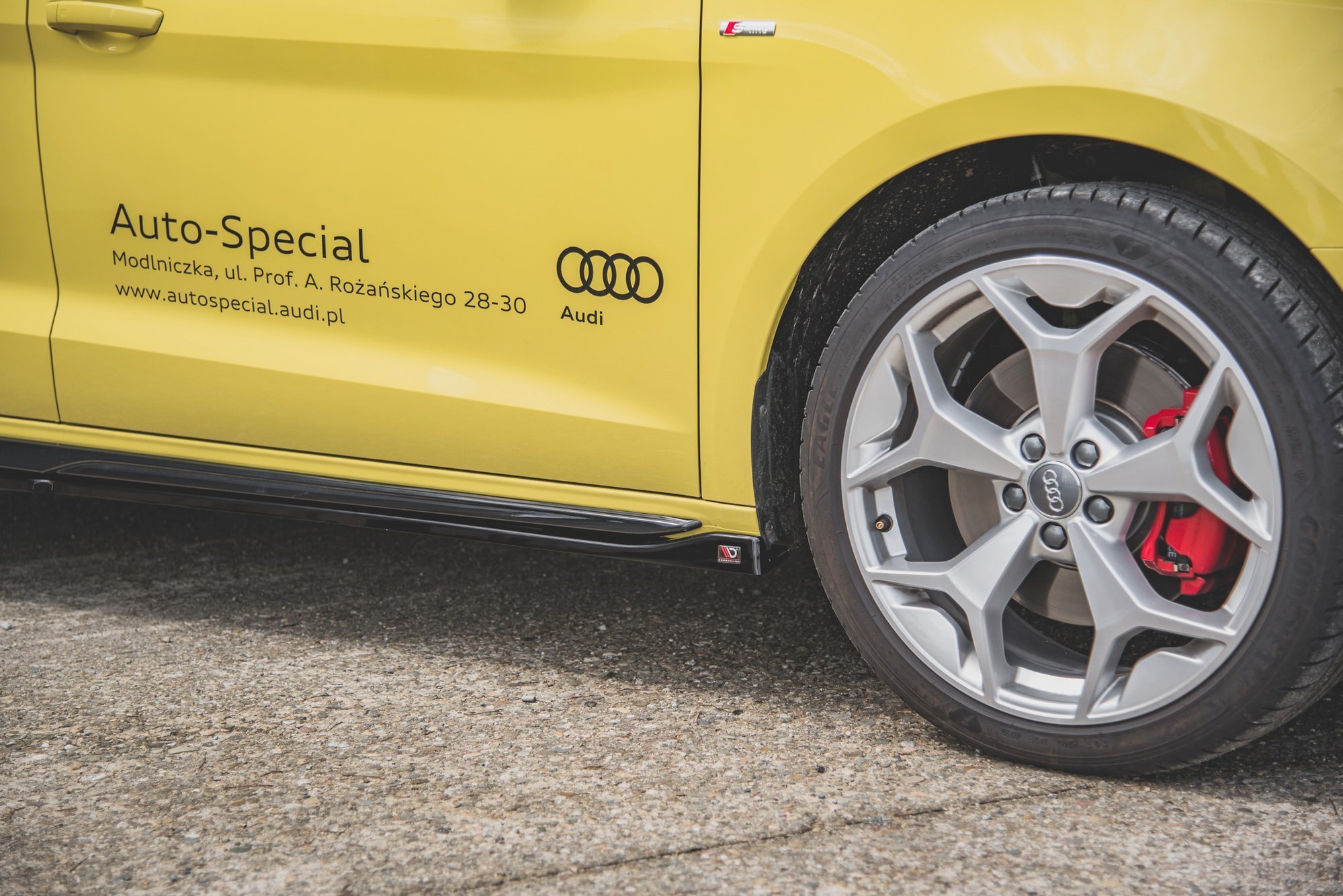 Side Skirts Diffusers Audi A1 S-Line GB - Image 2