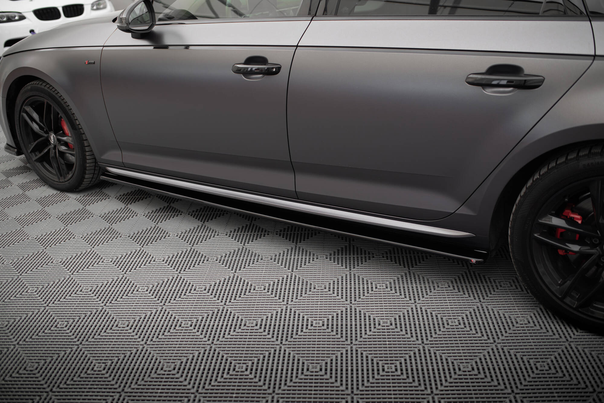 Side Skirts Diffusers Audi S4 / A4 S-Line / A4 Competiton B9 - Image 2