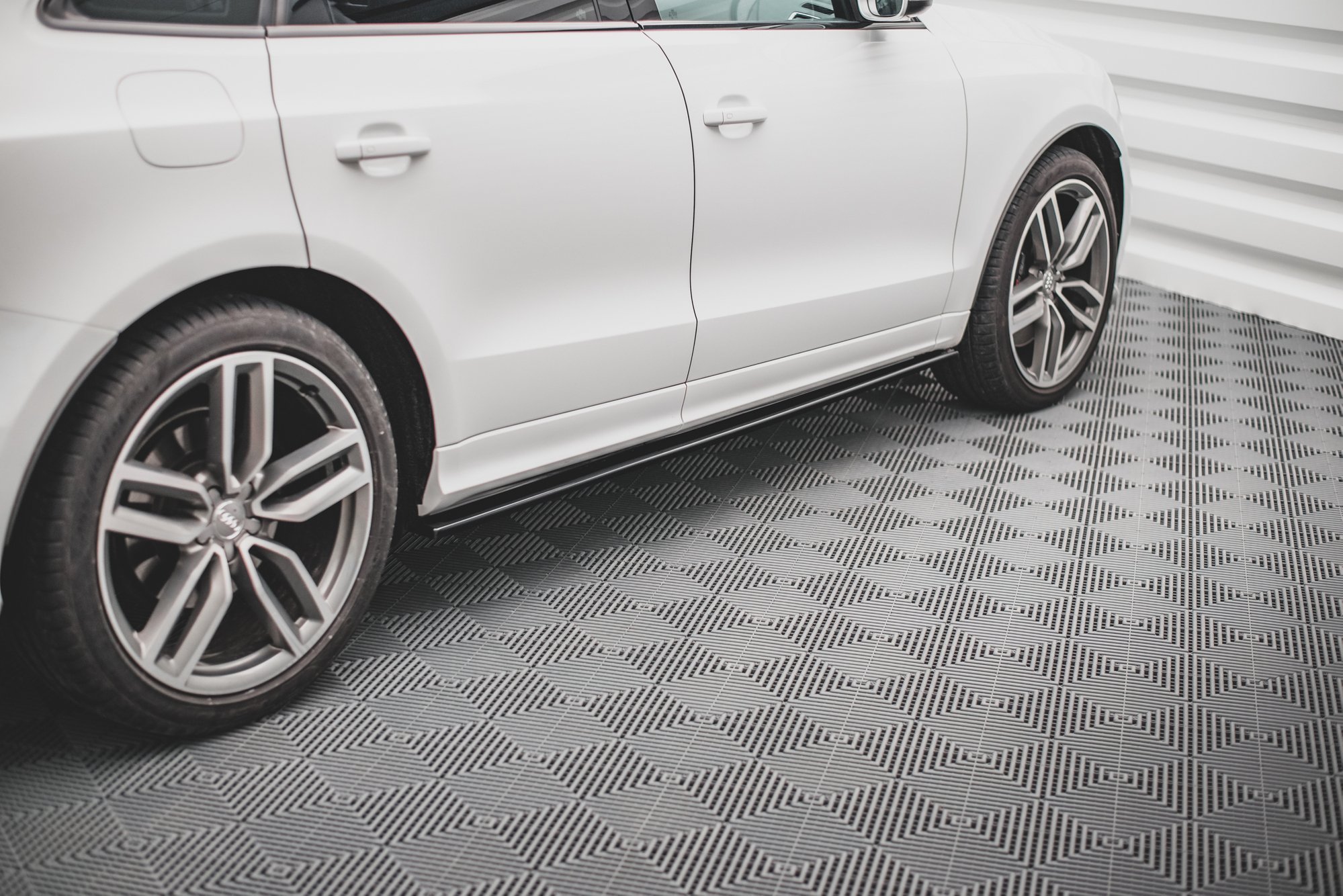 Side Skirts Diffusers Audi SQ5 / Q5 S-Line Mk1 (8R)