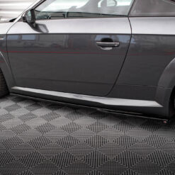 Alternative view of Side Skirts Diffusers Audi TT S-Line 8S