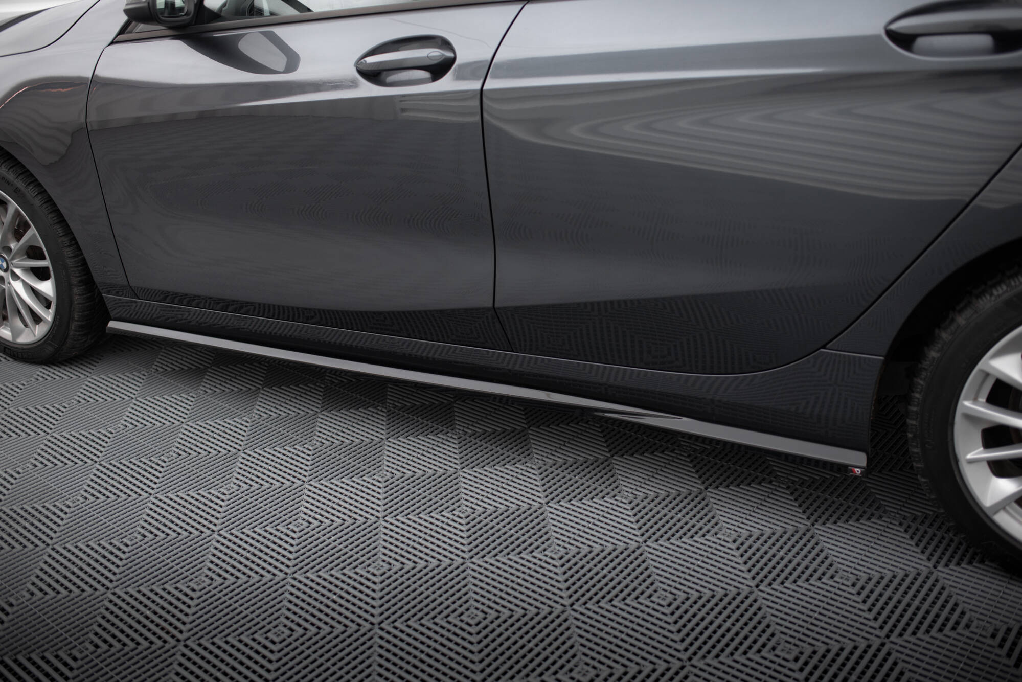 Side Skirts Diffusers BMW 1 F40 - Image 3