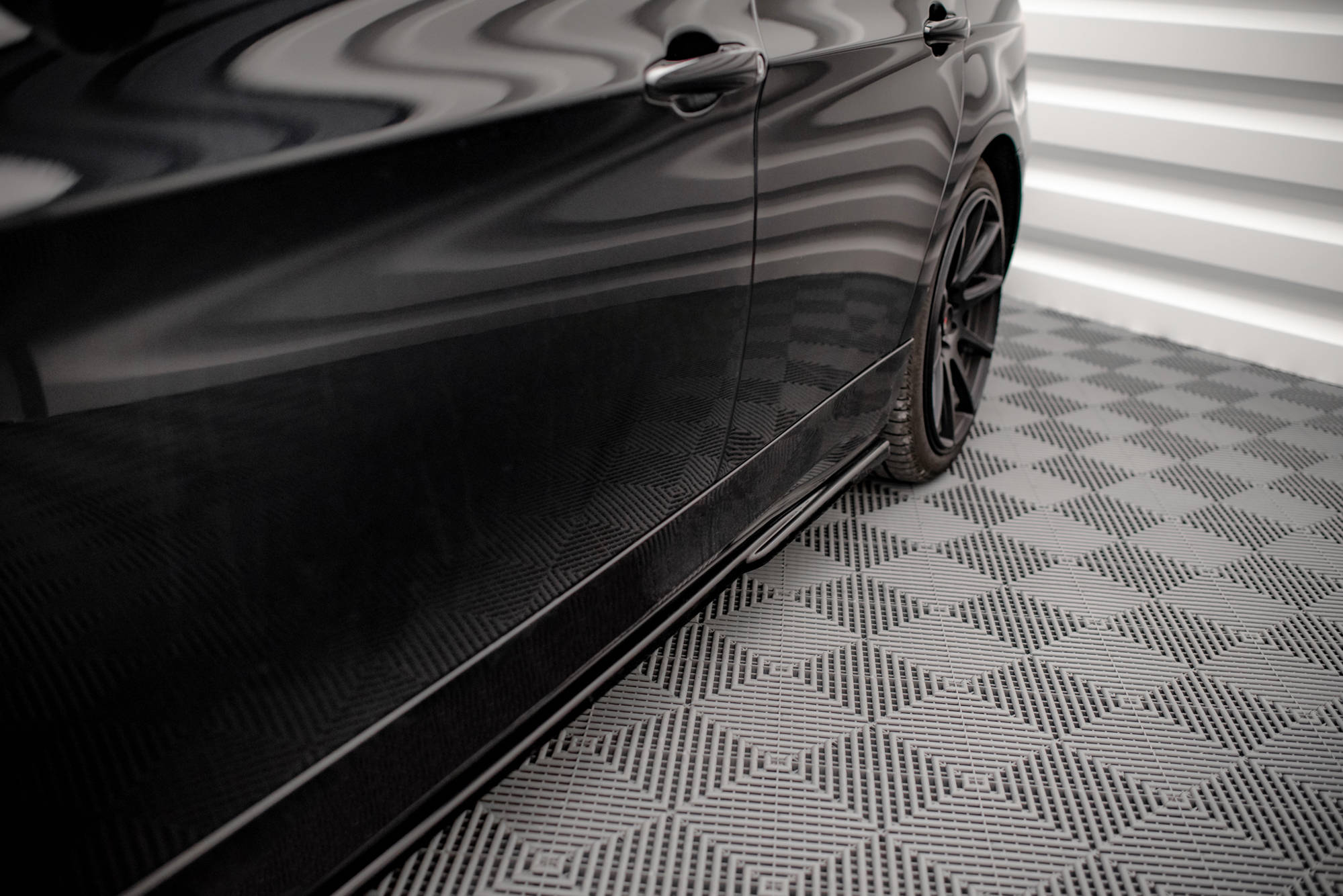 Side Skirts Diffusers BMW 3 E90 - Image 2