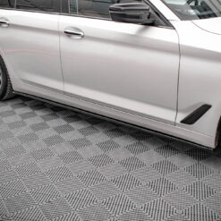 Alternative view of Side Skirts Diffusers BMW 5 G30 / G31