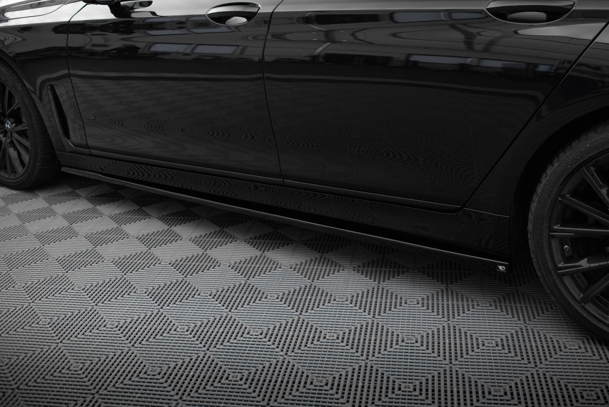 Side Skirts Diffusers BMW 7 G11 - Image 3