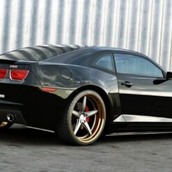 Alternative view of Side Skirts Diffusers Chevrolet Camaro SS / Standard Mk5