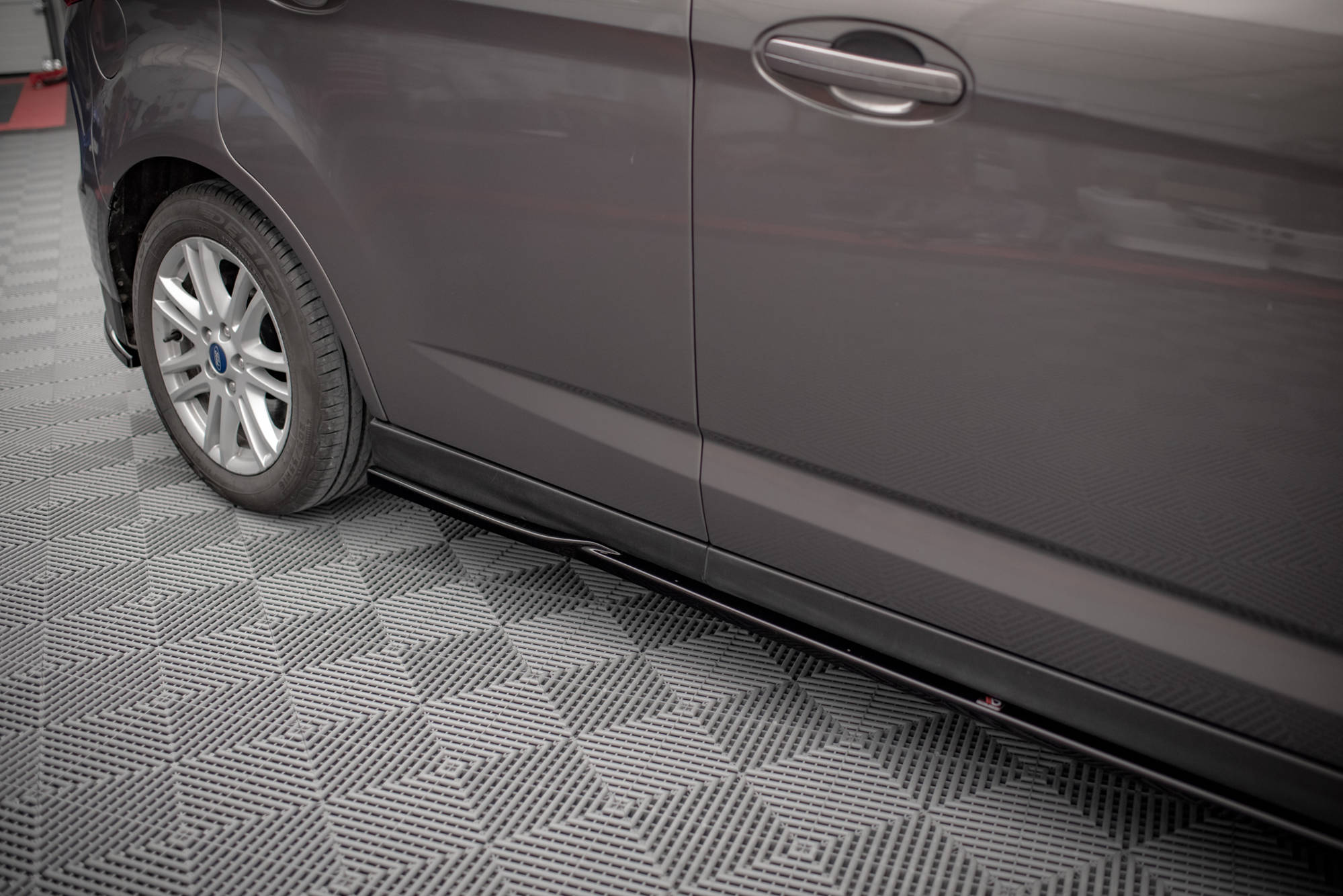 Side Skirts Diffusers Ford C-Max Mk2 - Image 2