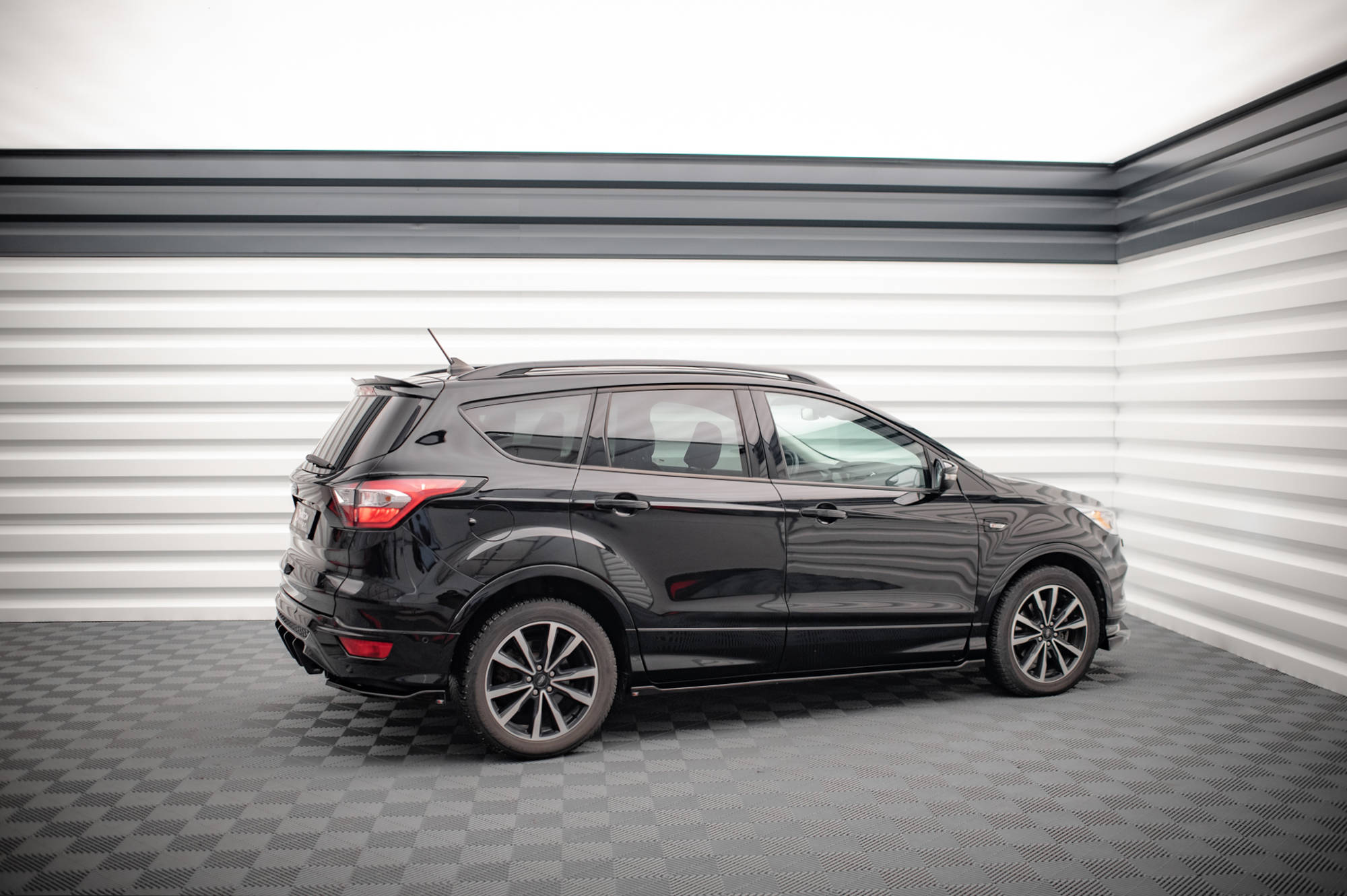 Side Skirts Diffusers Ford Escape ST-Line Mk3 - Image 2