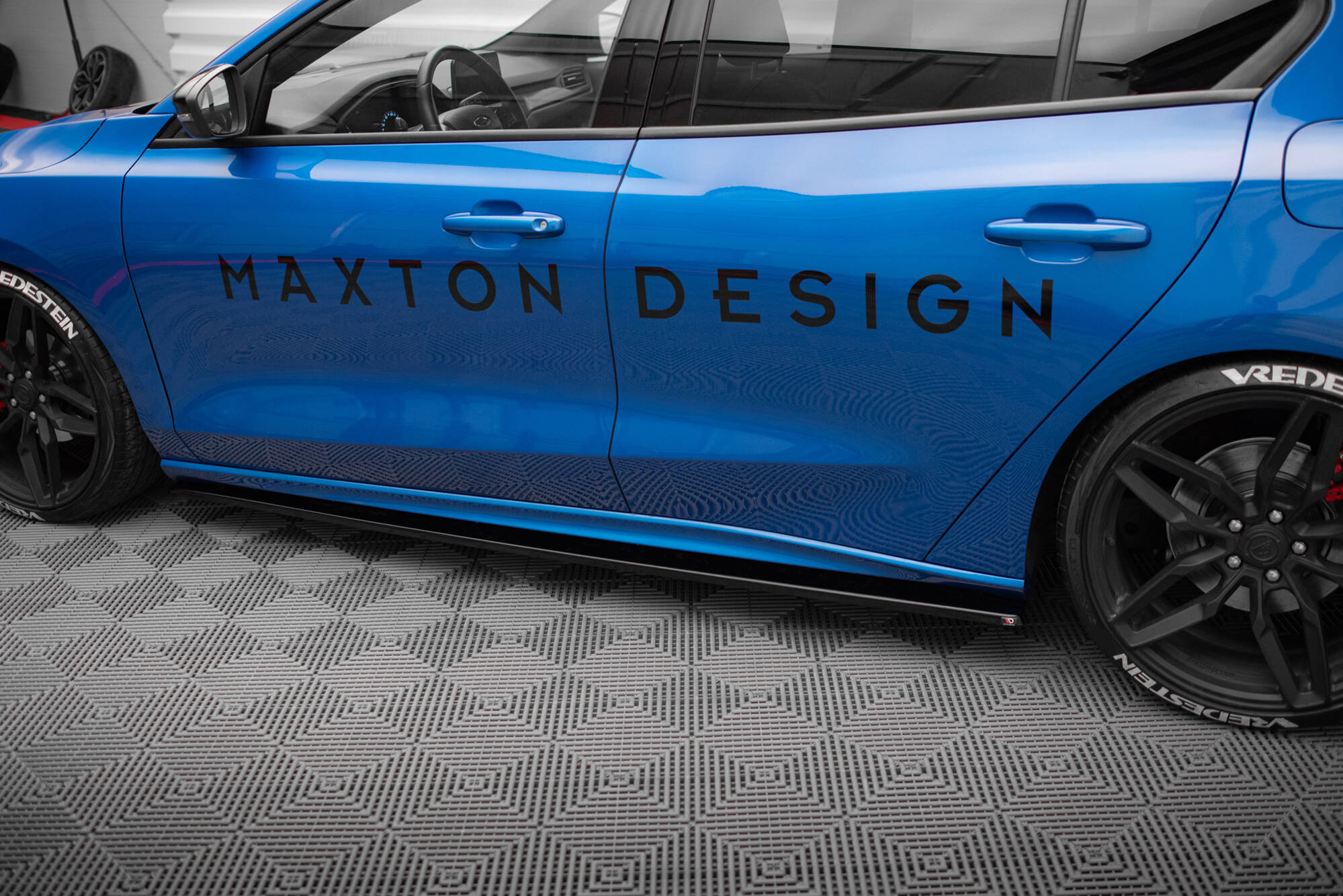 Side Skirts Diffusers Ford Focus ST / ST-Line Mk4 - Image 3