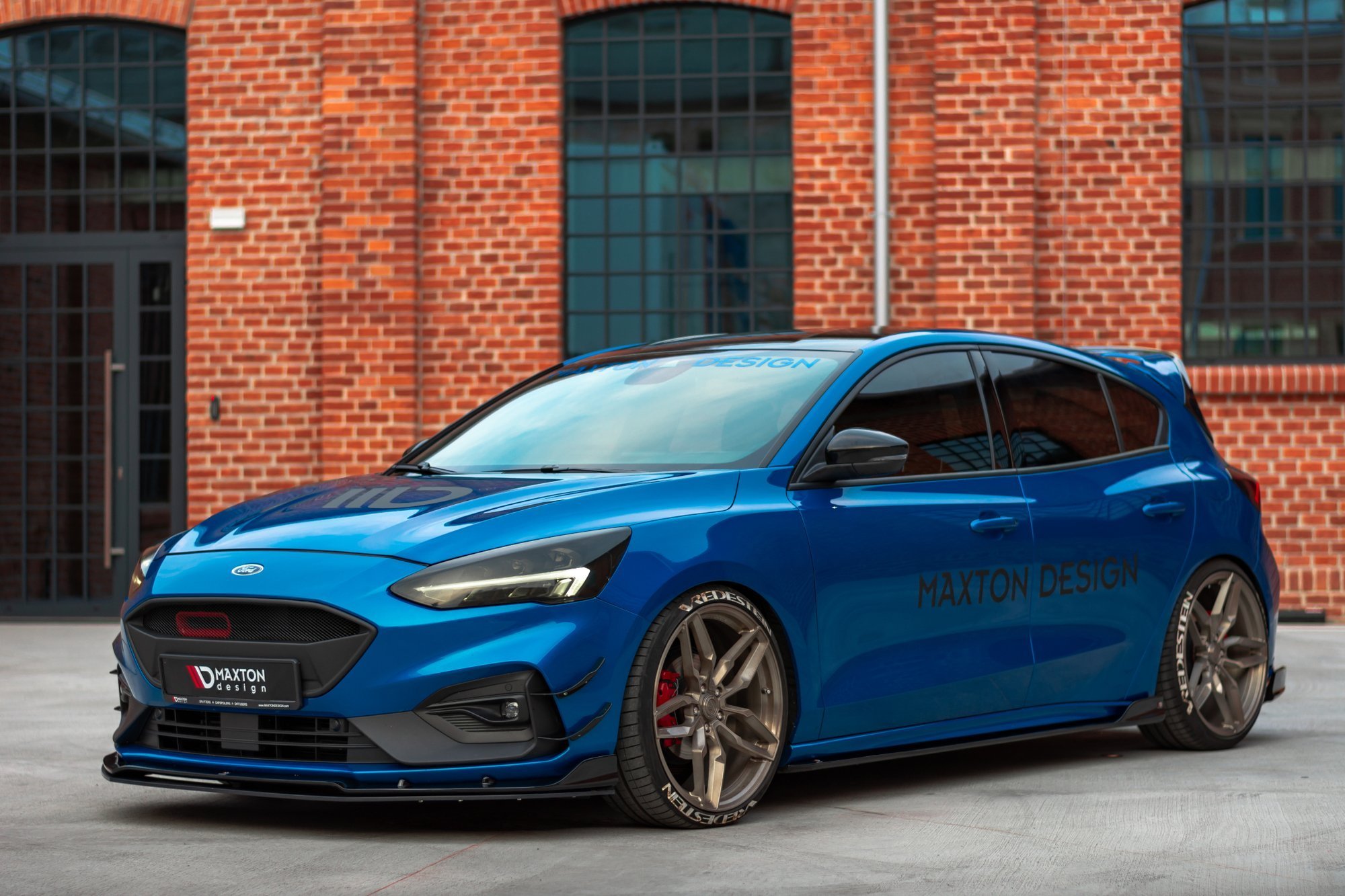 Side Skirts Diffusers Ford Focus ST / ST-Line Mk4 - Image 2