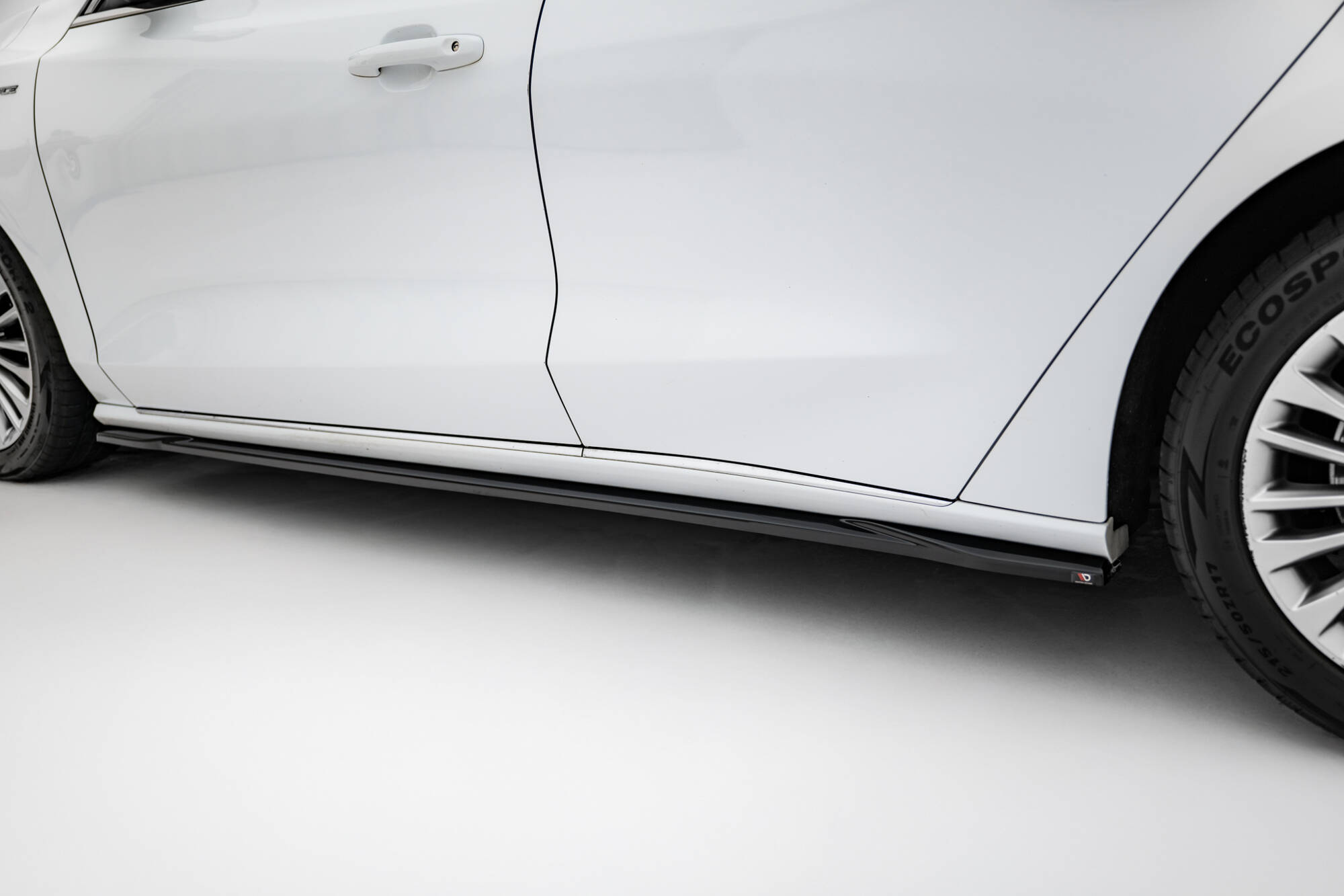 Side Skirts Diffusers Ford Focus Vignale Mk4 - Image 3