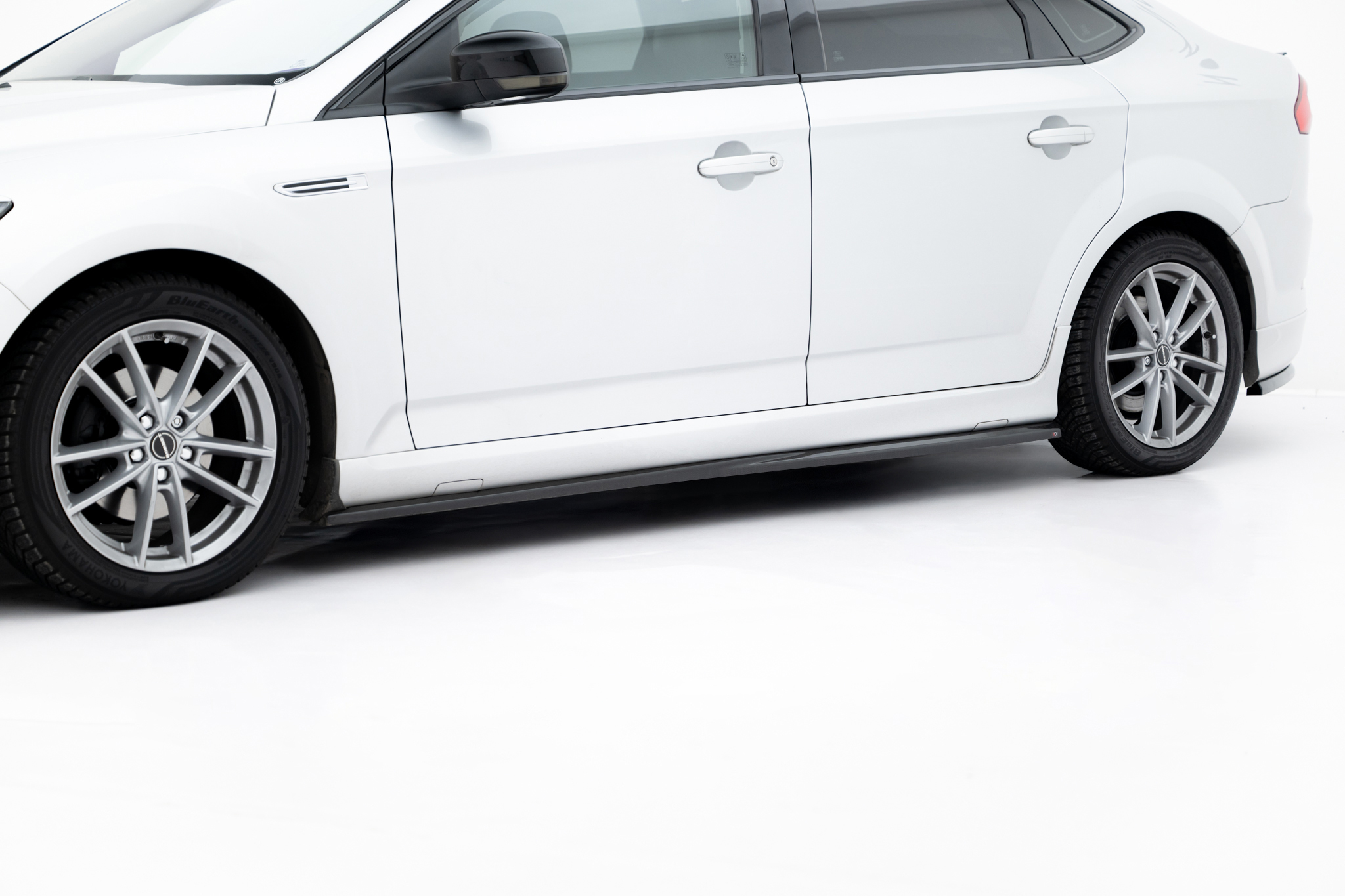 Side Skirts Diffusers Ford Mondeo ST-Line Sedan Mk4 Facelift - Image 3