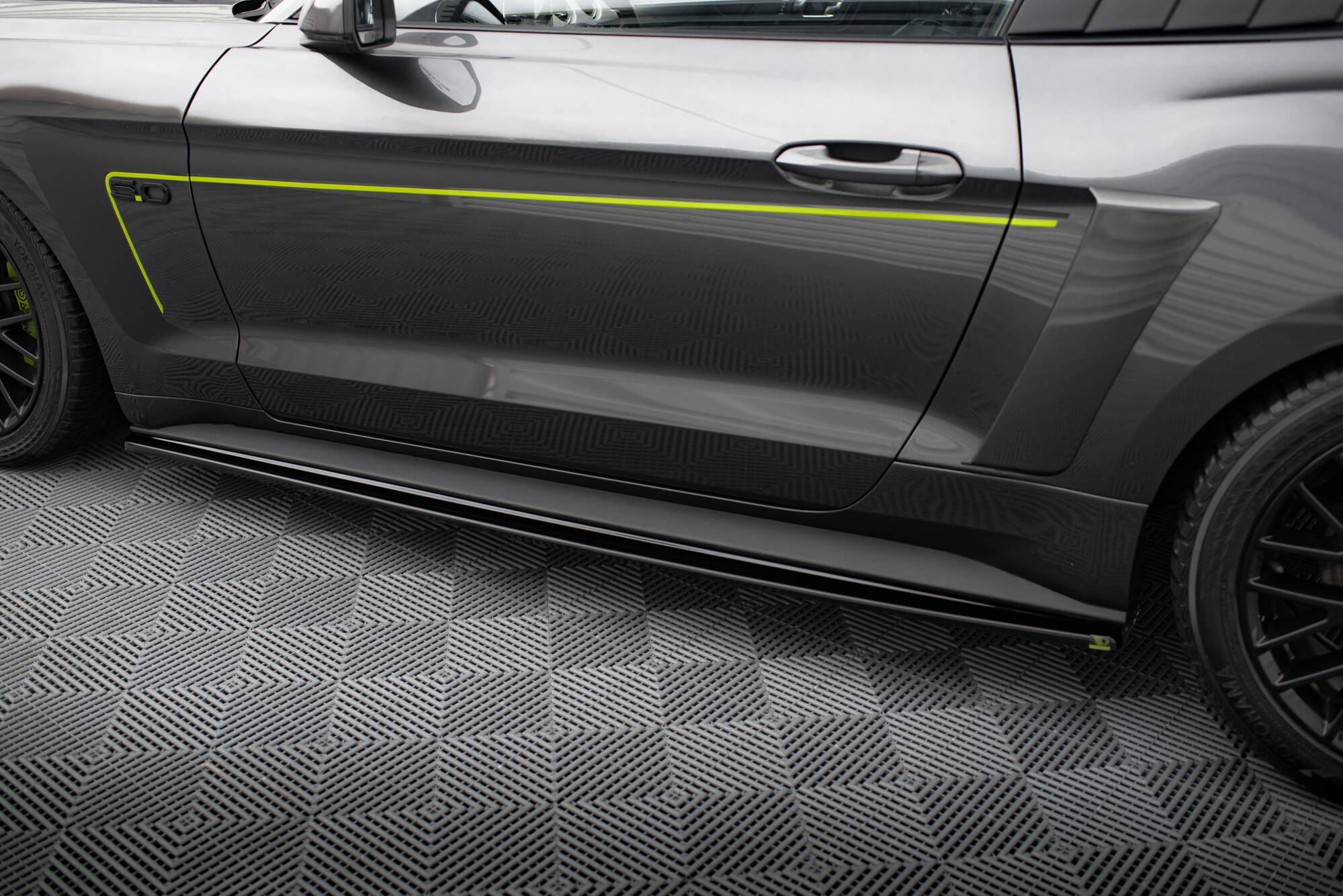 Side Skirts Diffusers Ford Mustang GT Mk6 - Image 2