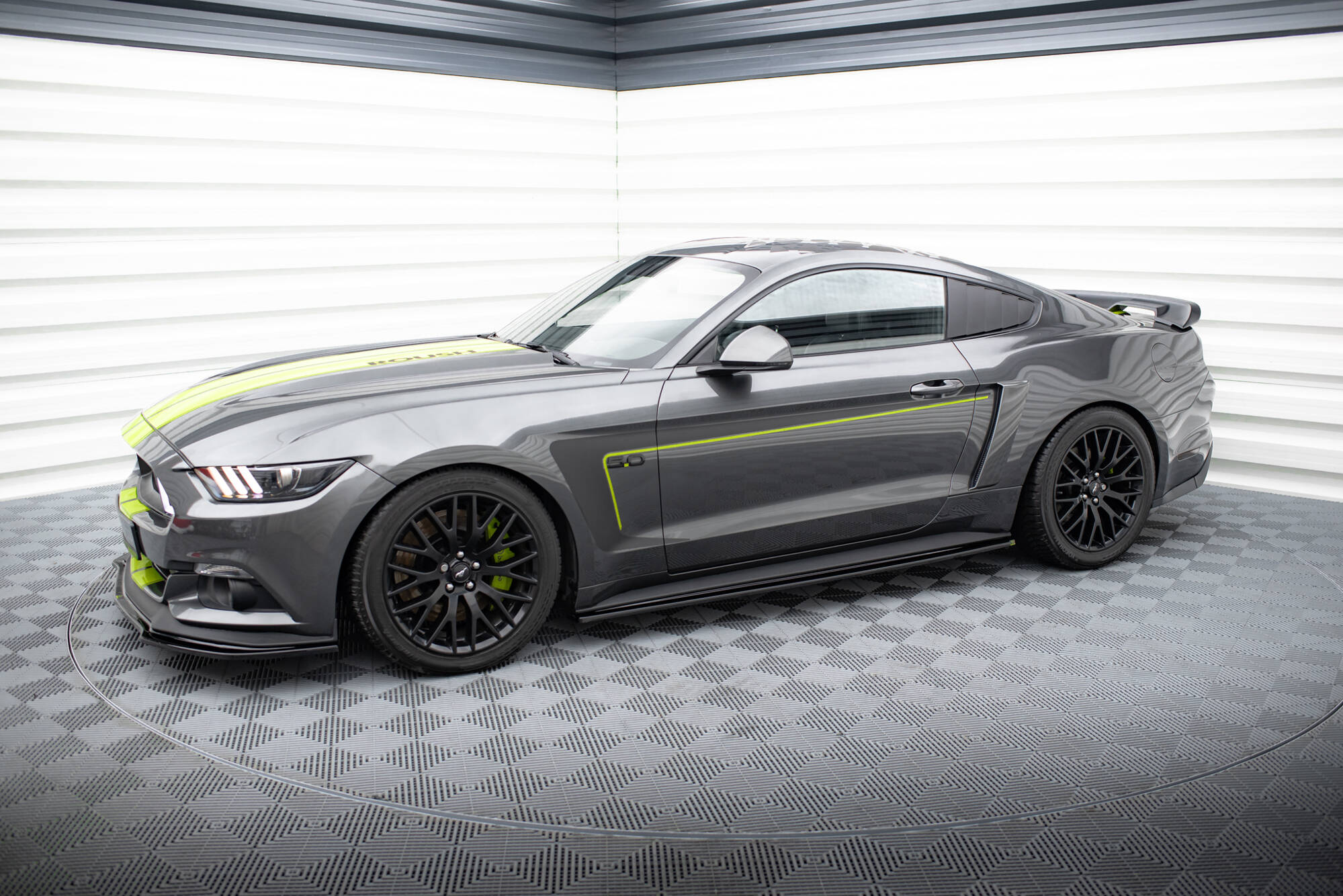 Side Skirts Diffusers Ford Mustang GT Mk6 - Image 3
