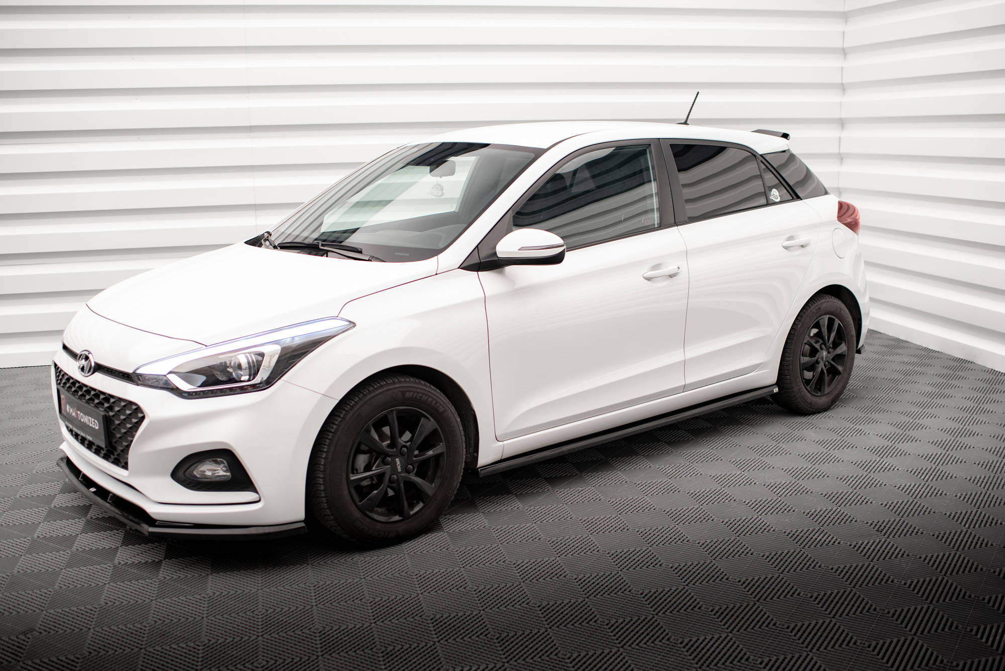 Side Skirts Diffusers Hyundai I20 Mk2 Facelift - Image 2