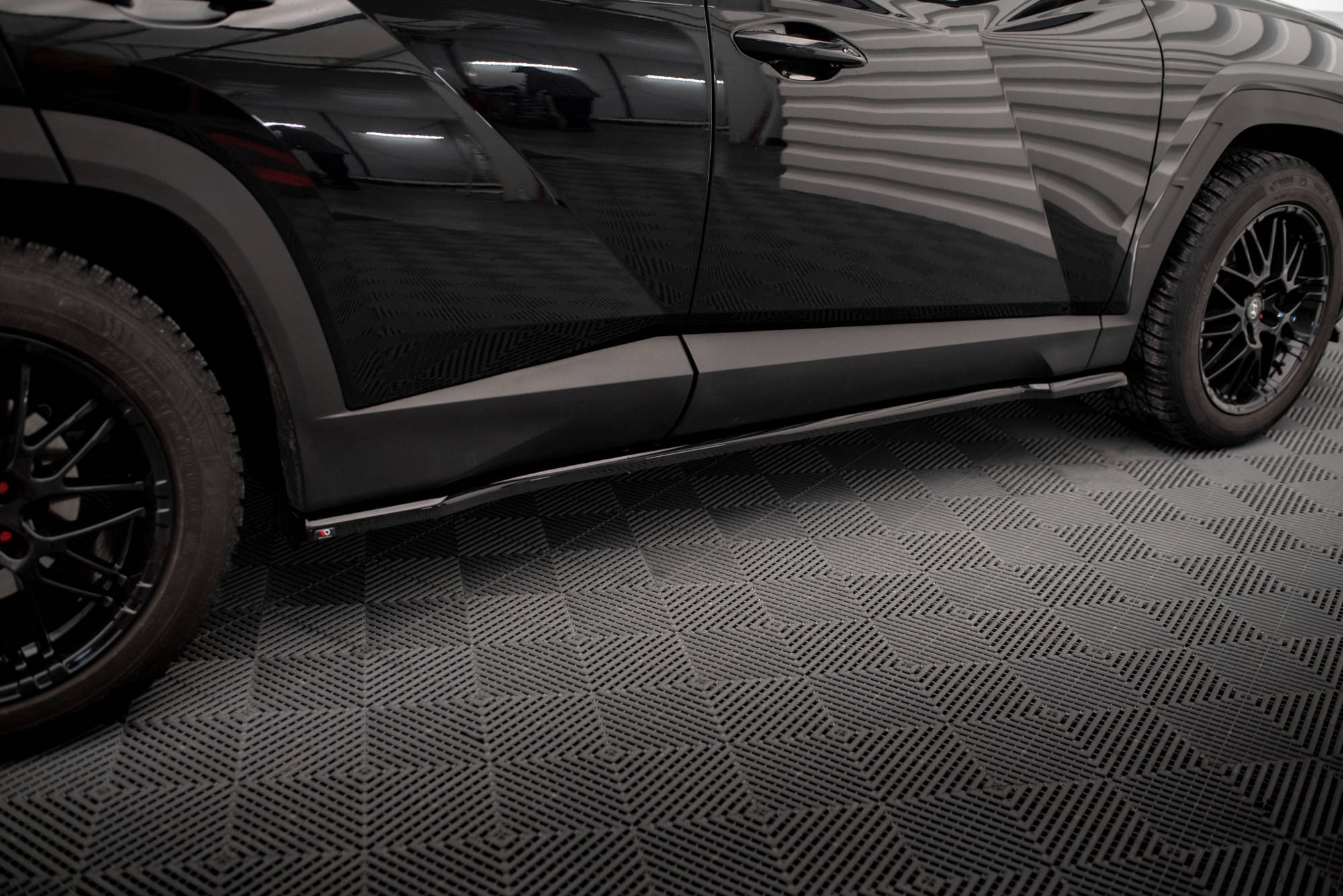 Side Skirts Diffusers Hyundai Tucson Mk4 - Image 2
