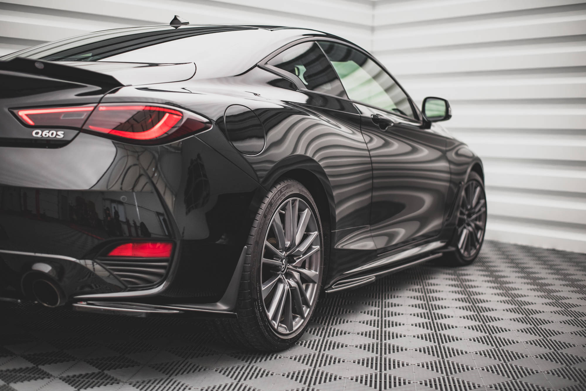 Side Skirts Diffusers Infiniti Q60 S Mk2 - Image 2