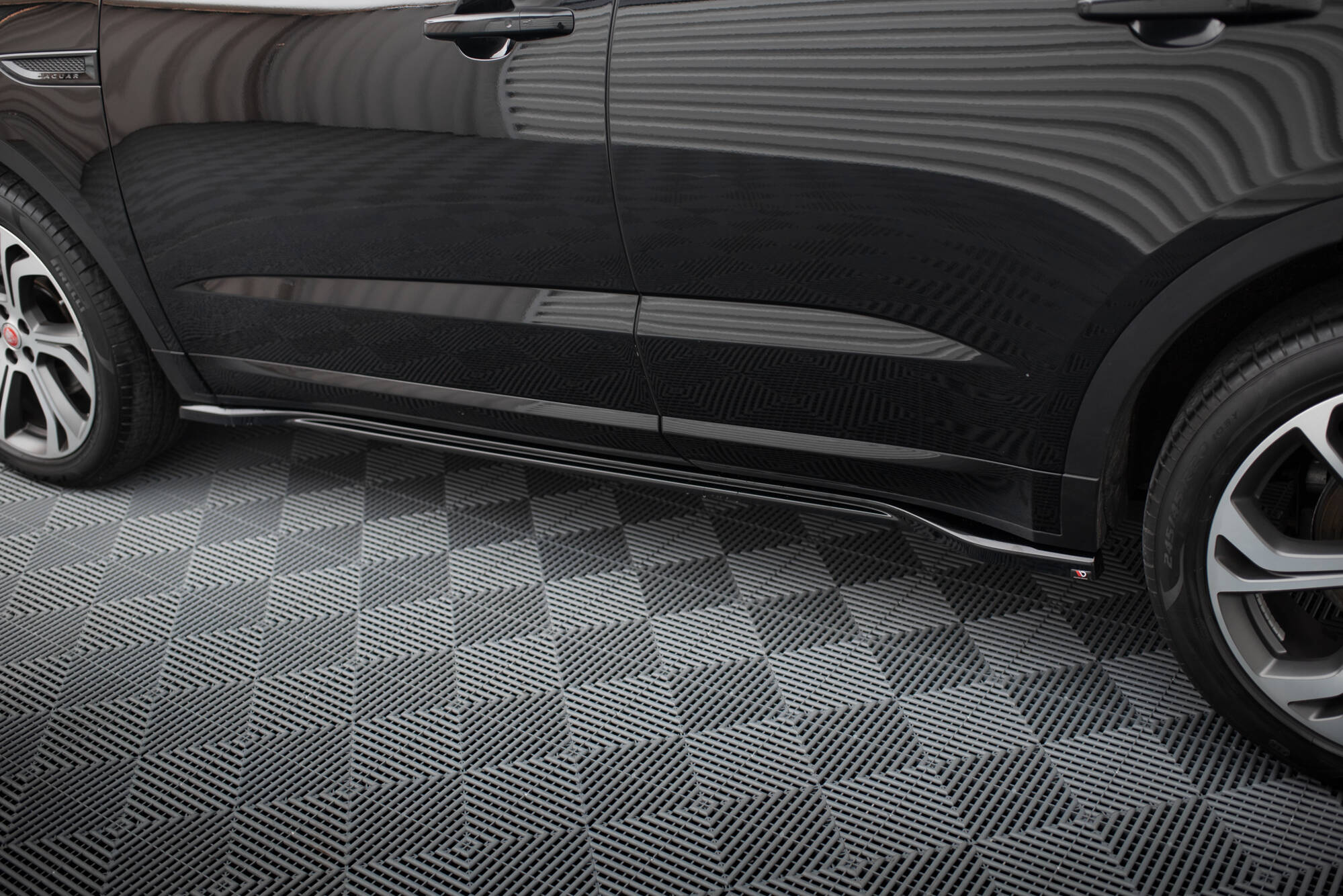 Side Skirts Diffusers Jaguar E-Pace R-Dynamic Mk1 - Image 3