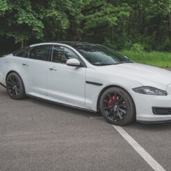 Alternative view of Side Skirts Diffusers Jaguar XJ R-Sport X351 Facelift