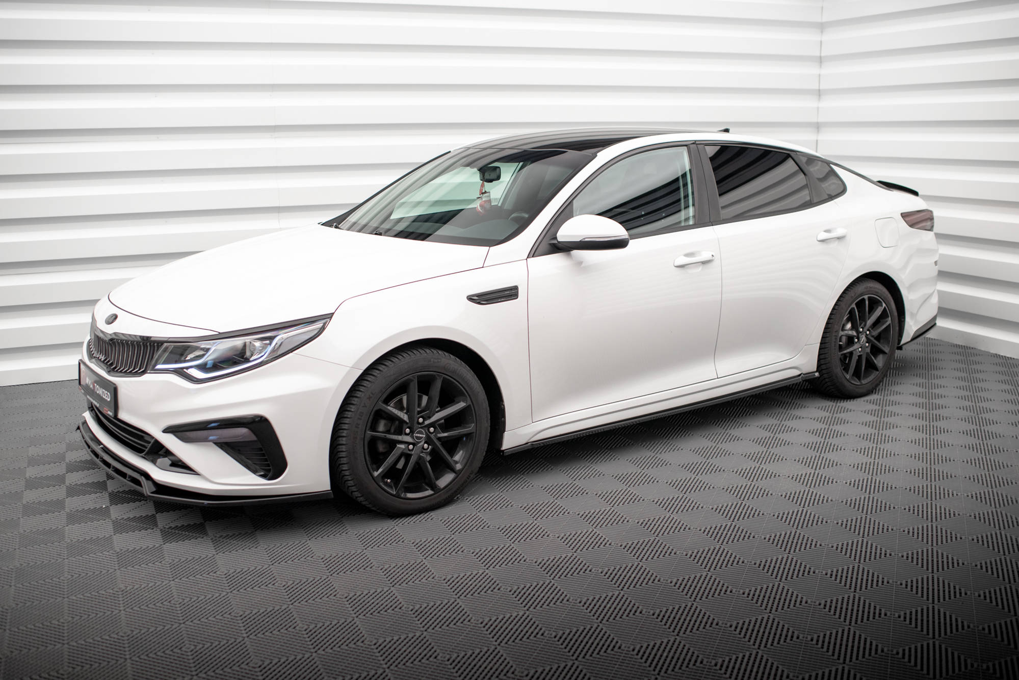Side Skirts Diffusers Kia Optima Mk4 Facelift - Image 2