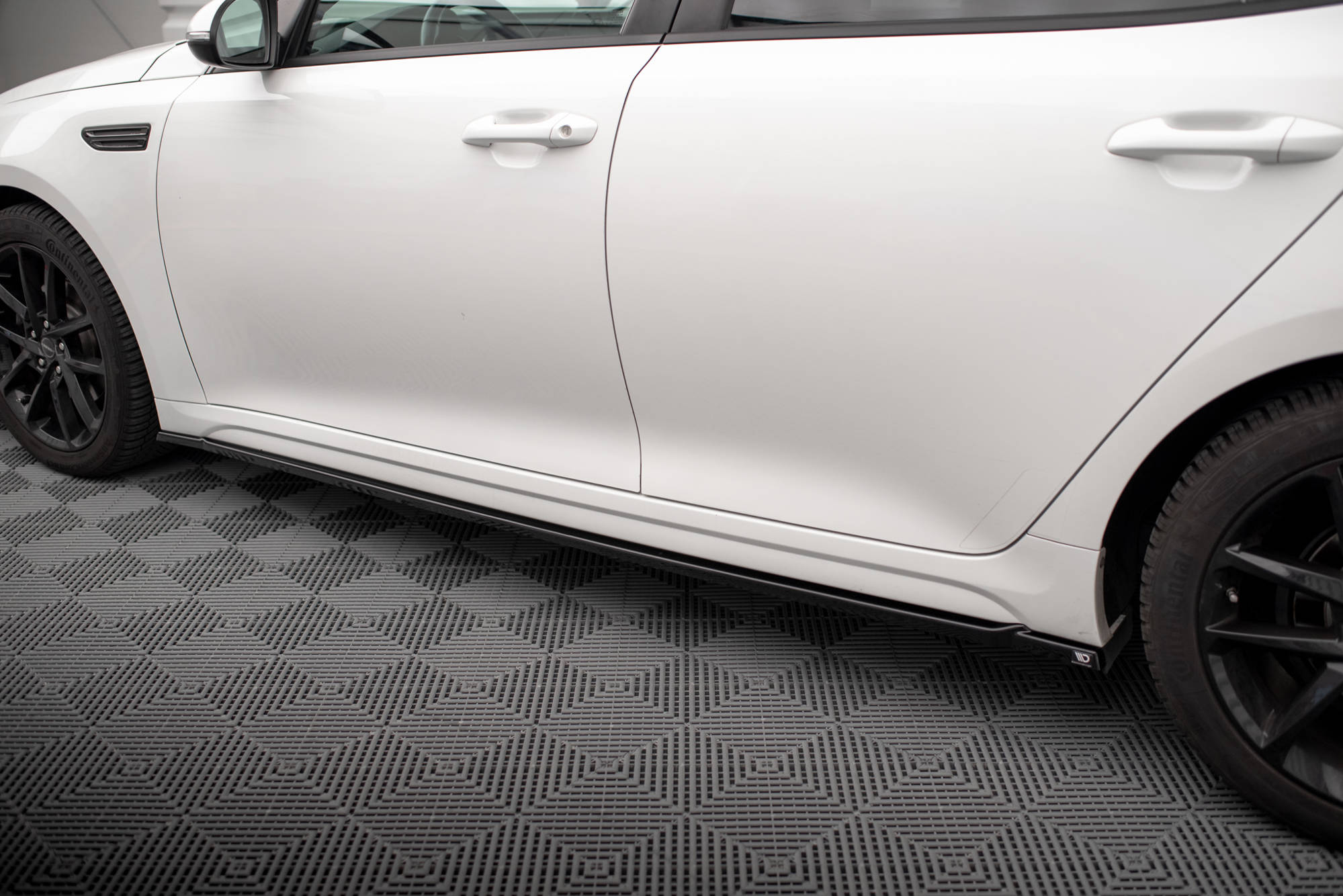 Side Skirts Diffusers Kia Optima Mk4 Facelift - Image 3