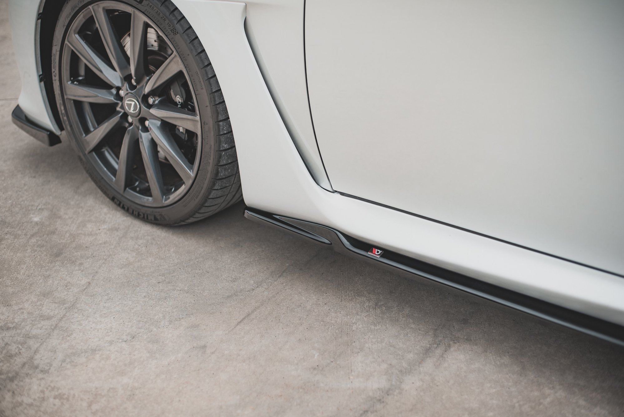Side Skirts Diffusers Lexus IS F Mk2 - Image 3