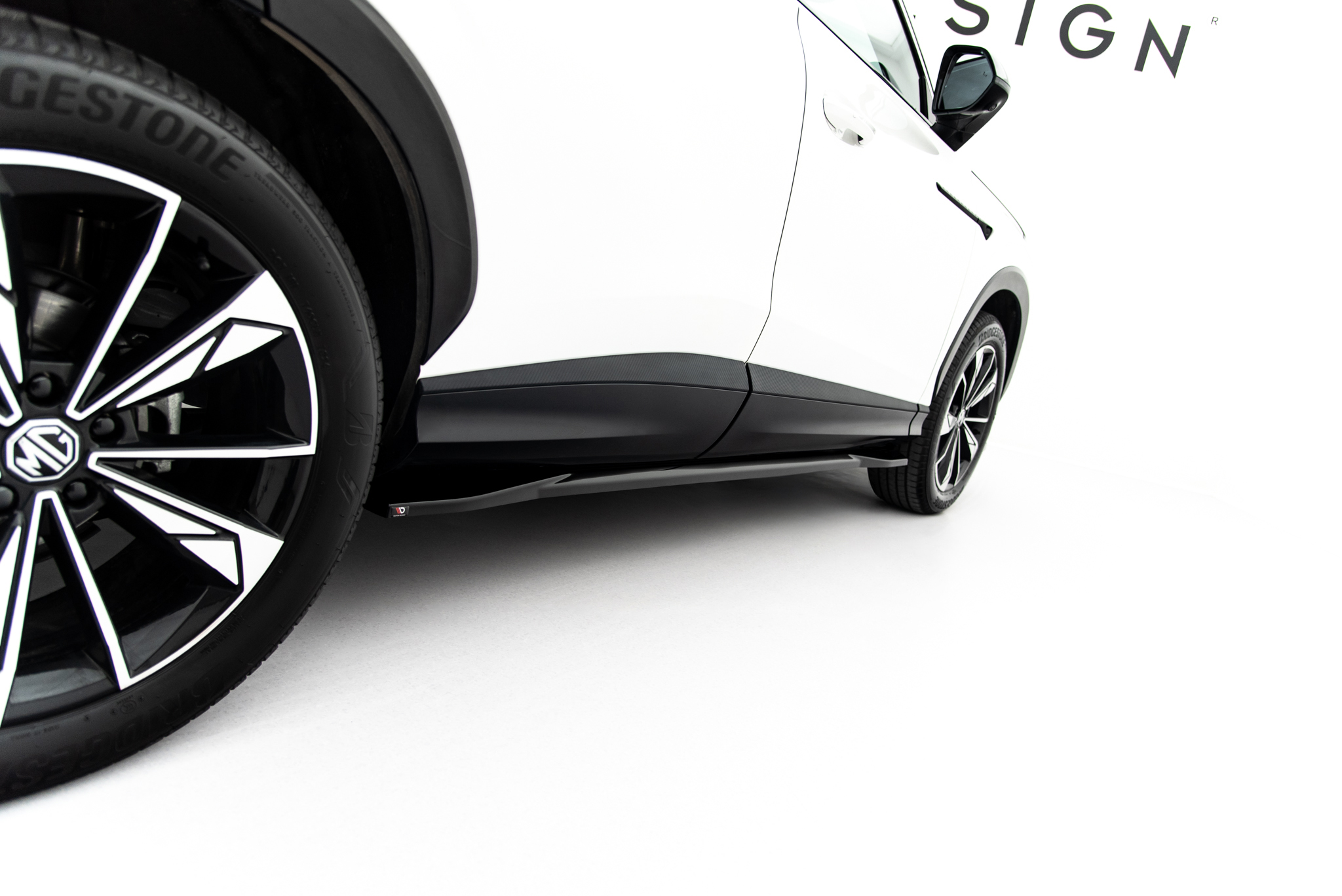 Side Skirts Diffusers MG HS Mk2 - Image 2