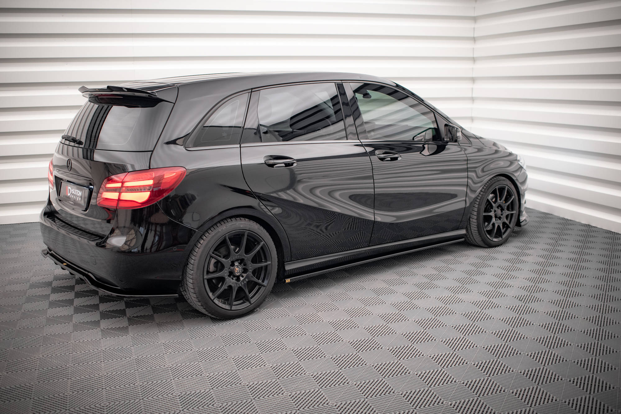 Side Skirts Diffusers Mercedes-Benz B W246 Facelift - Image 2