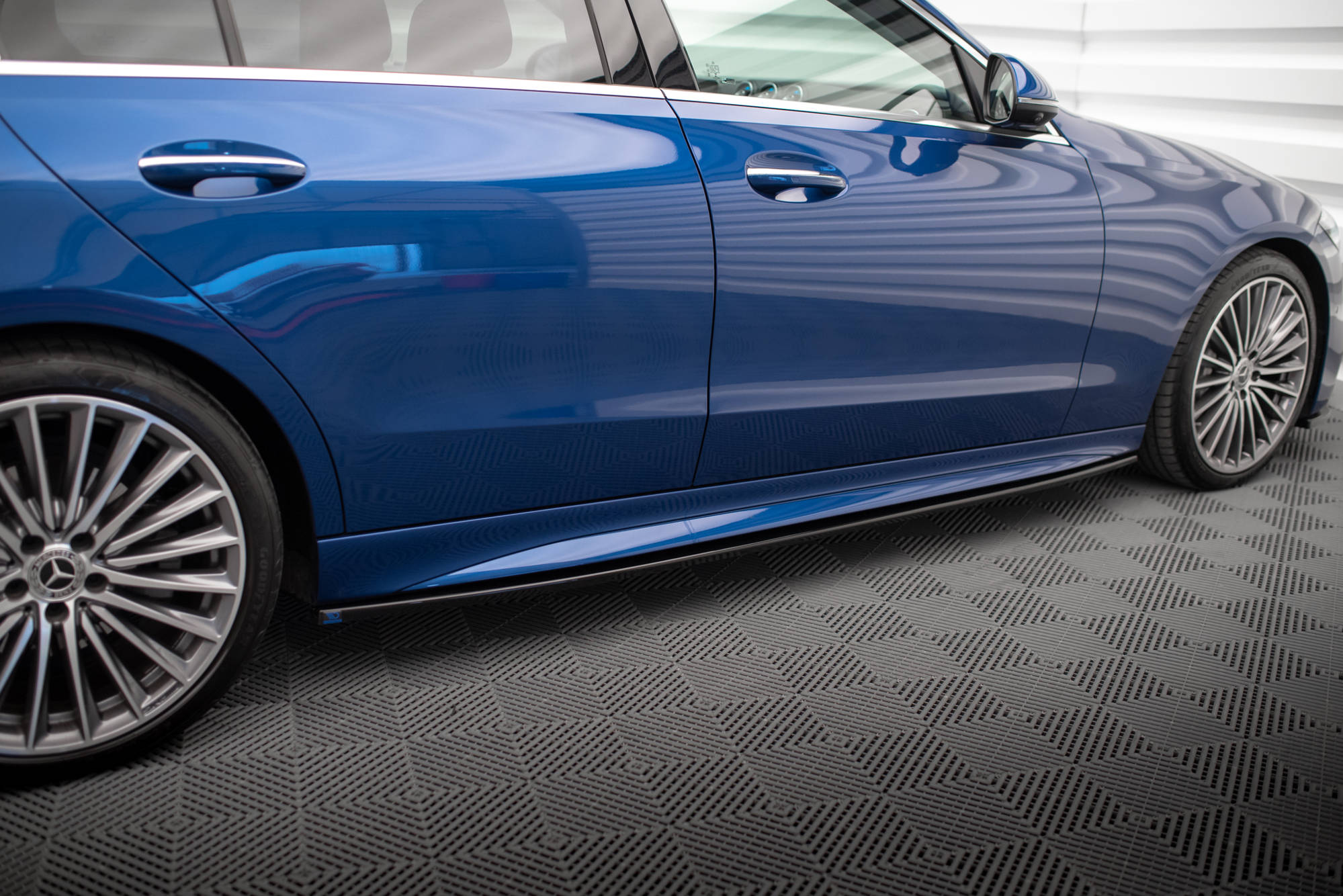 Side Skirts Diffusers Mercedes-Benz C AMG-Line / 43 AMG W206 - Image 2