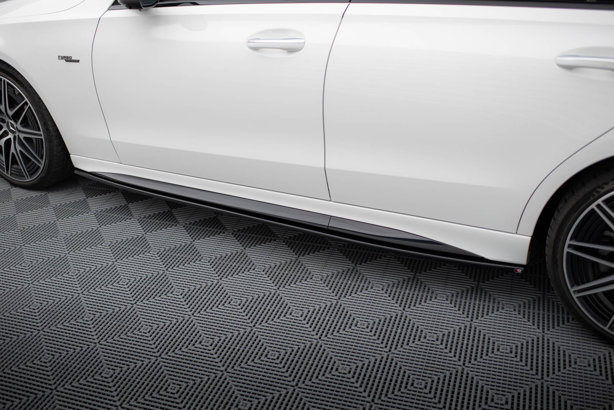 Side Skirts Diffusers Mercedes-Benz C AMG-Line / 43 AMG W206 - Image 4
