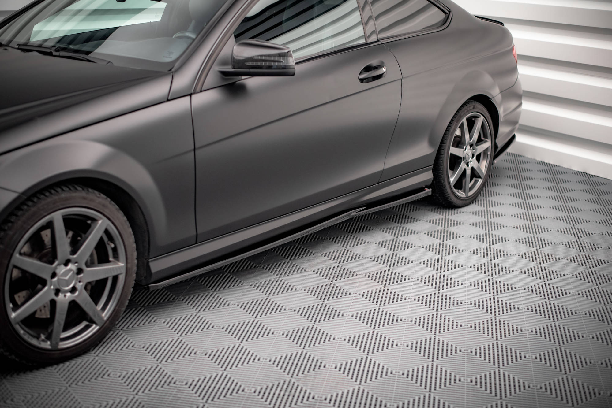 Side Skirts Diffusers Mercedes-Benz C Coupe / Sedan / Estate AMG-Line C204 / W204 Facelift / S204 Facelift