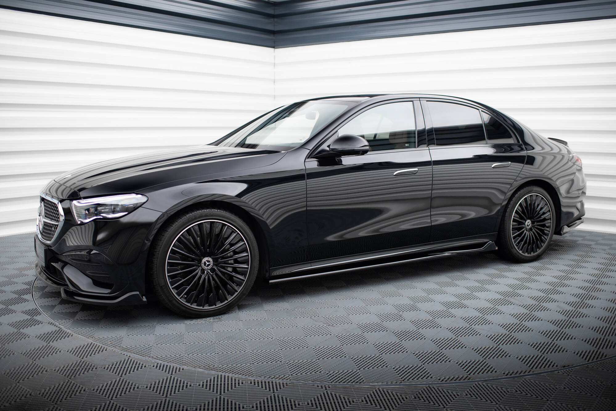 Side Skirts Diffusers Mercedes-Benz E AMG-Line W214 - Image 2