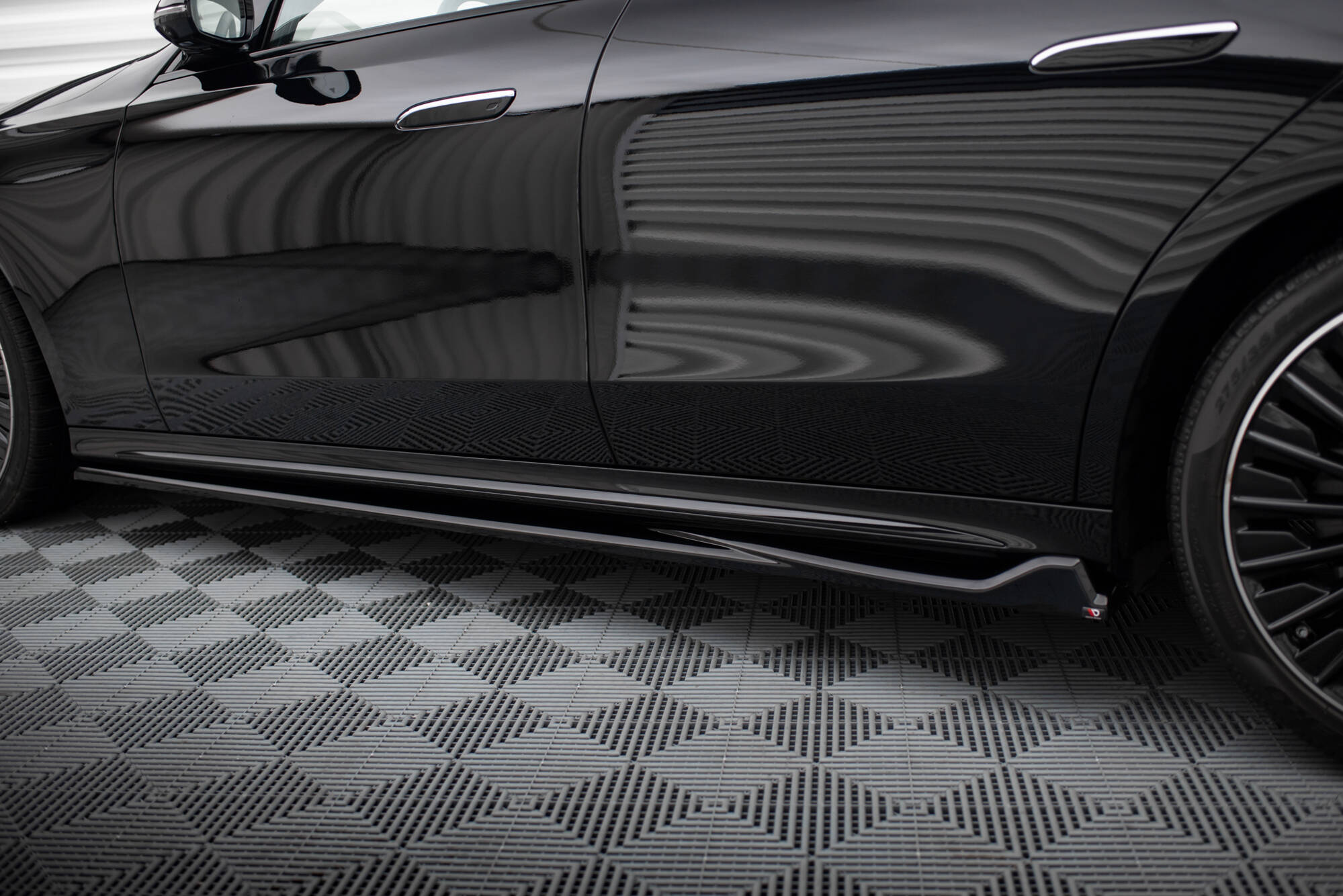 Side Skirts Diffusers Mercedes-Benz E AMG-Line W214 - Image 3