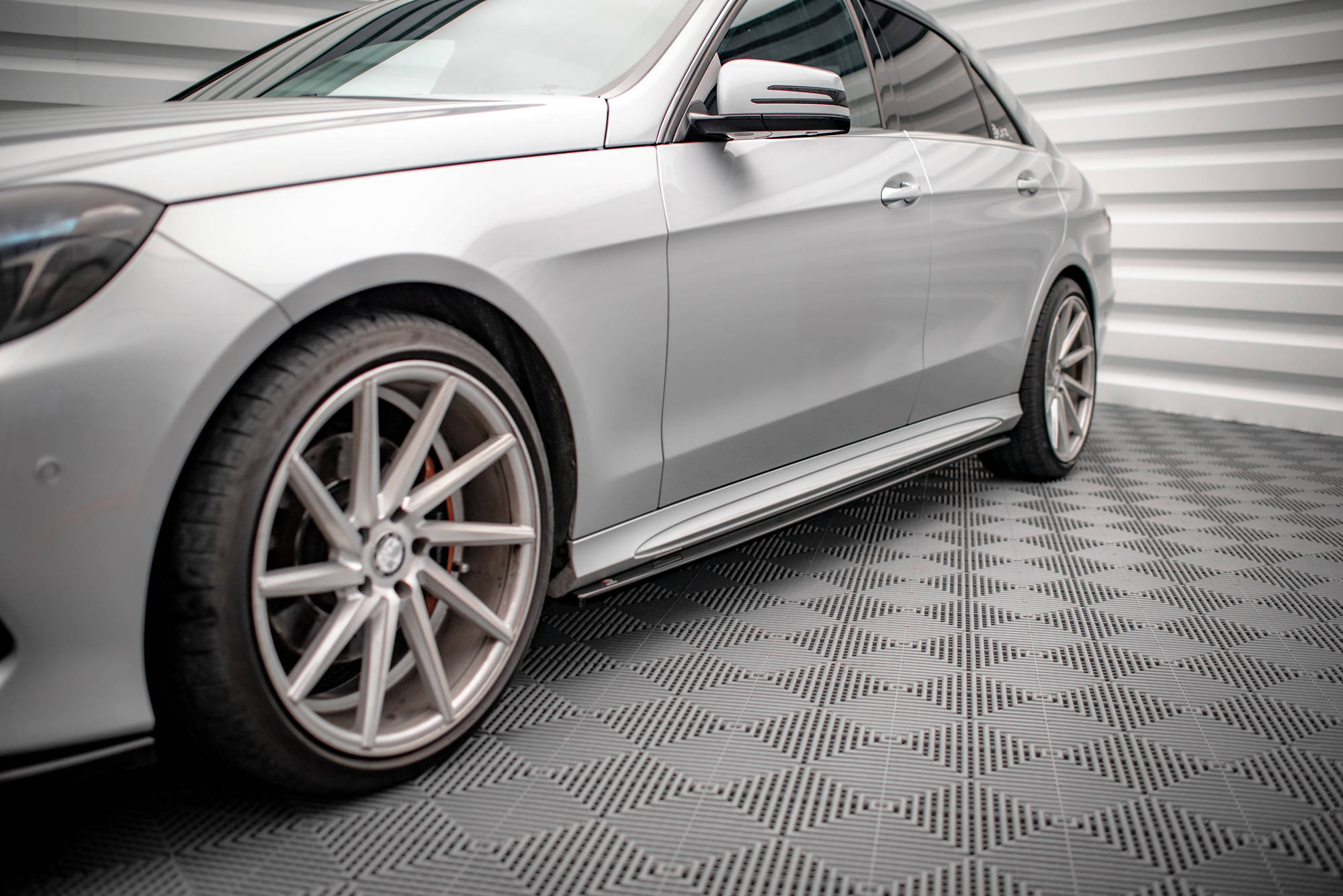 Side Skirts Diffusers Mercedes-Benz E63 AMG / AMG-Line Sedan W212 Facelift - Image 5