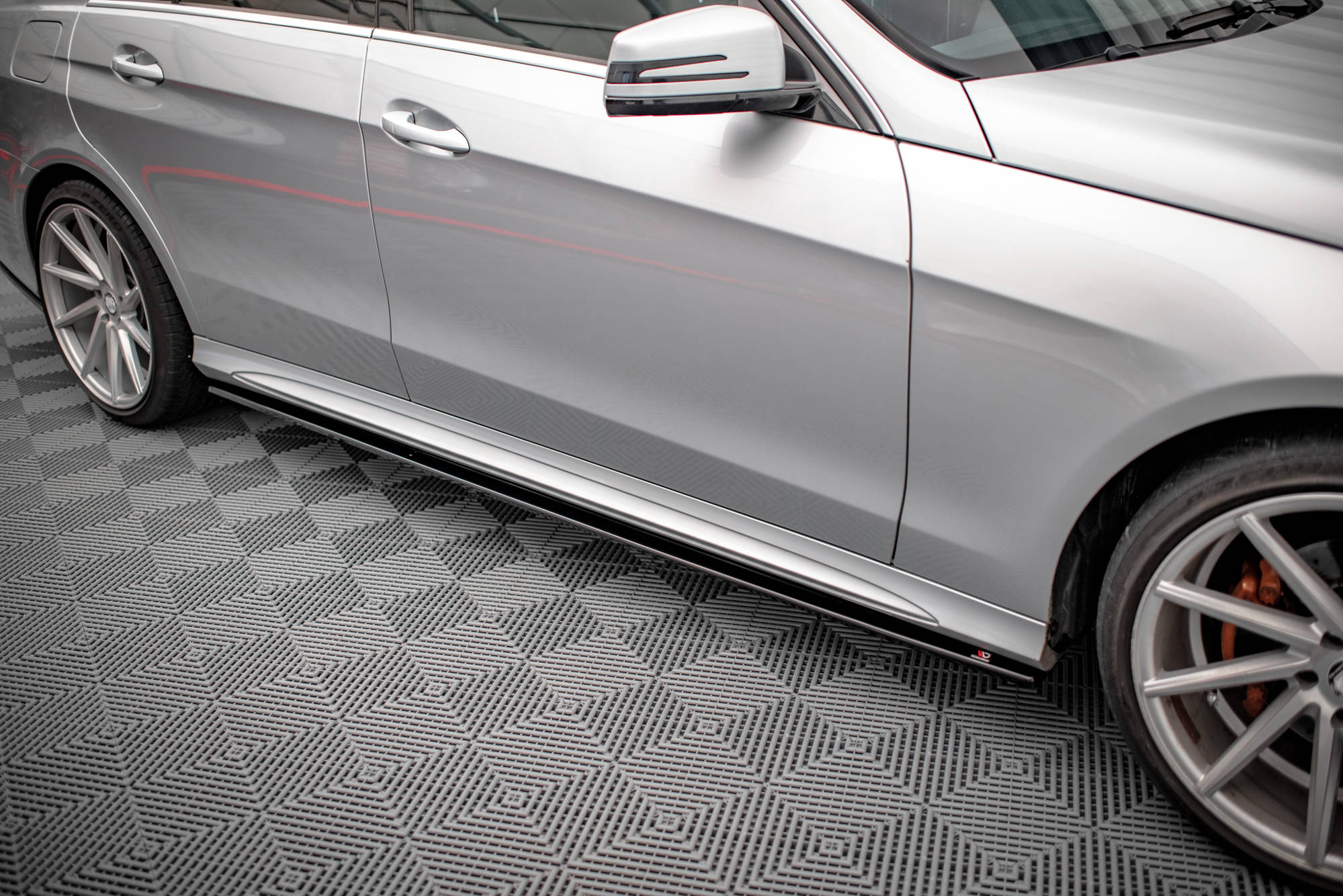 Side Skirts Diffusers Mercedes-Benz E63 AMG / AMG-Line Sedan W212 Facelift - Image 6