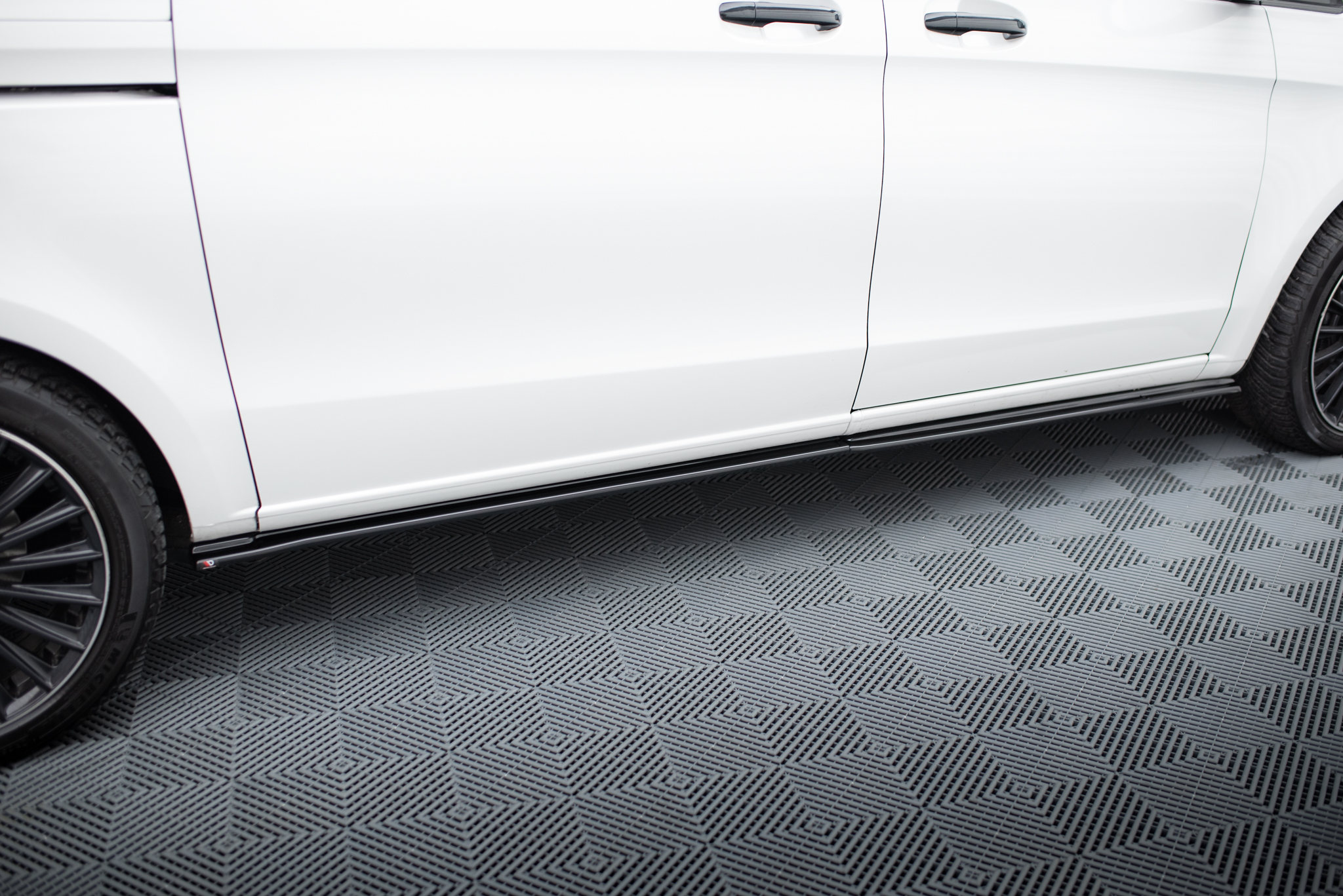 Side Skirts Diffusers Mercedes-Benz Vito Extra Long W447 - Image 3