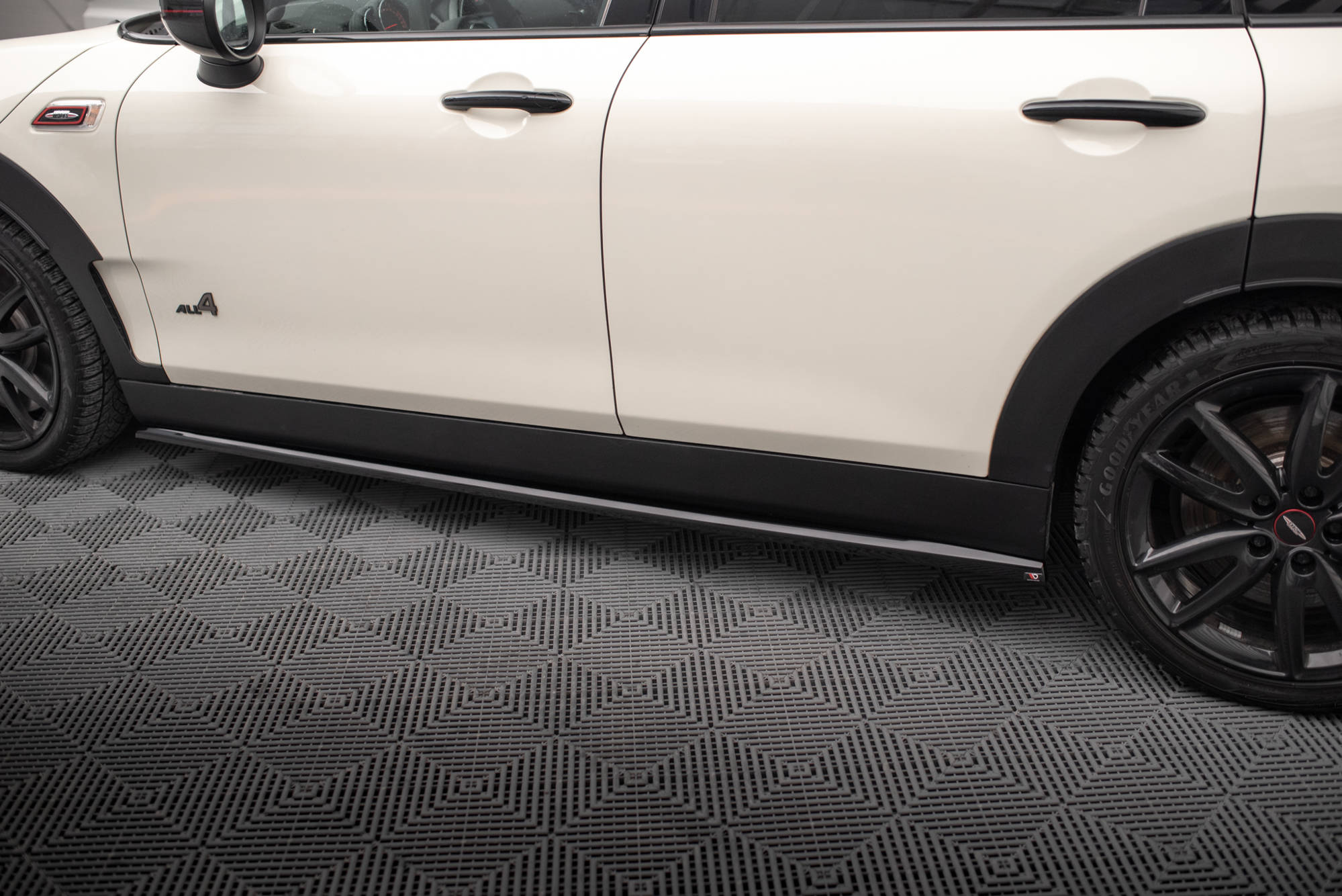 Side Skirts Diffusers Mini Cooper Clubman John Cooper Works F54 Facelift - Image 3