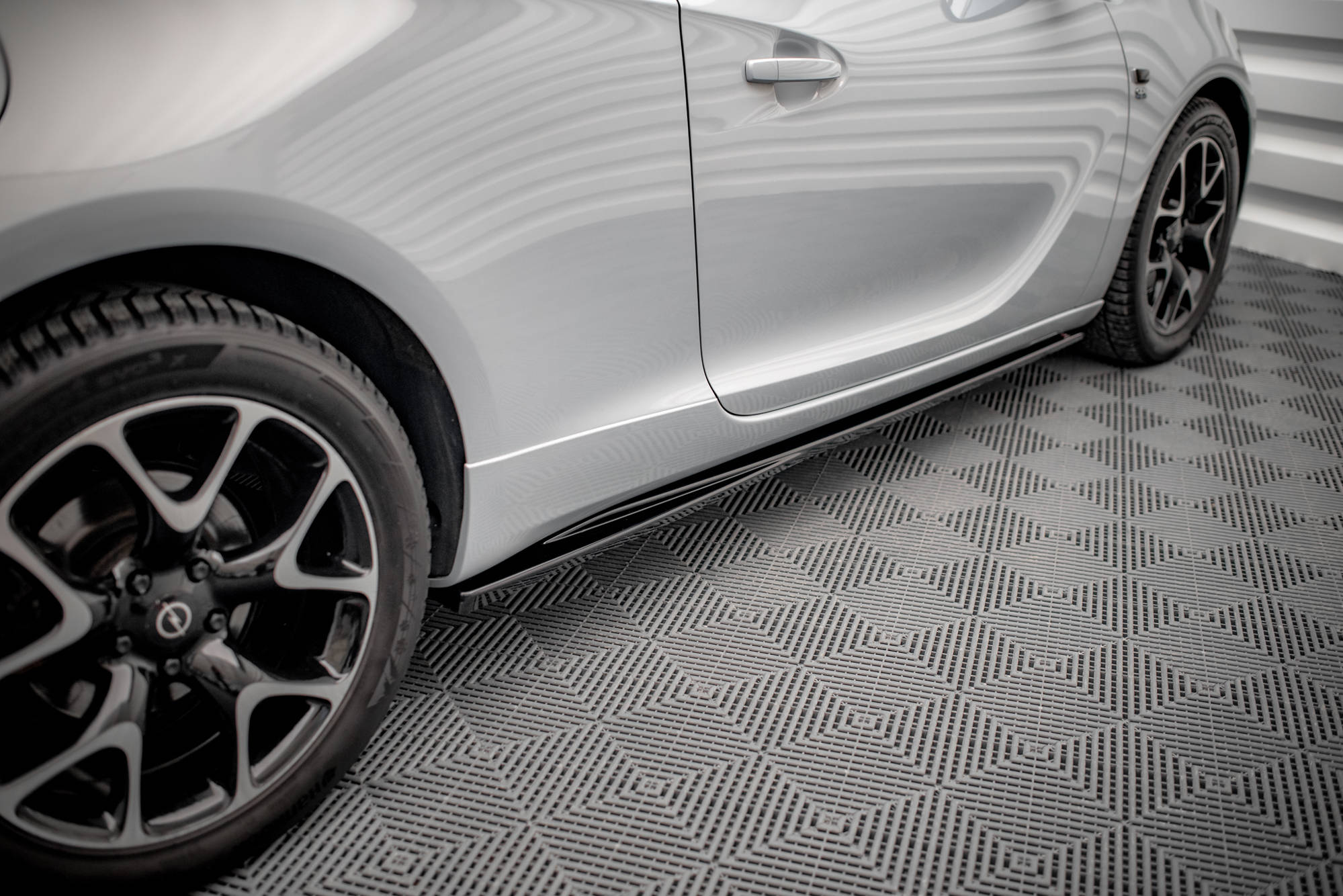 Side Skirts Diffusers Opel Astra GTC OPC-Line J - Image 3
