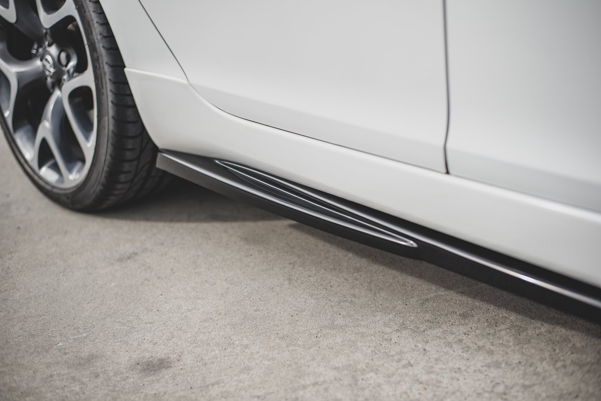 Side Skirts Diffusers Opel Insignia Mk. 1 OPC - Image 3