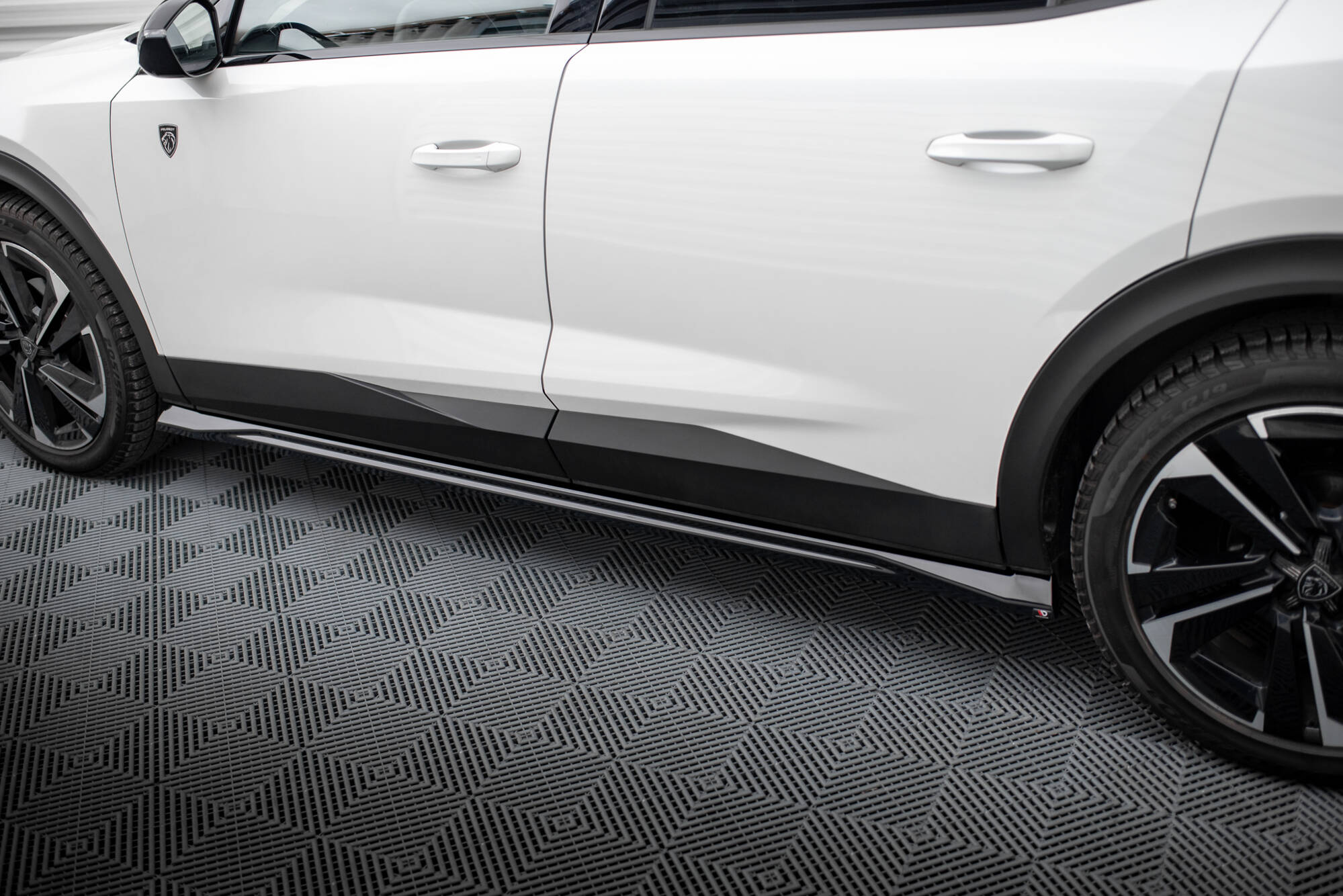 Side Skirts Diffusers Peugeot 408 Mk1 - Image 3